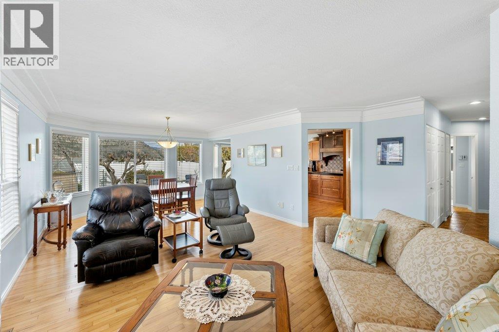 6756 Mountainview Drive, Oliver, British Columbia  V0H 1T4 - Photo 6 - 10379732