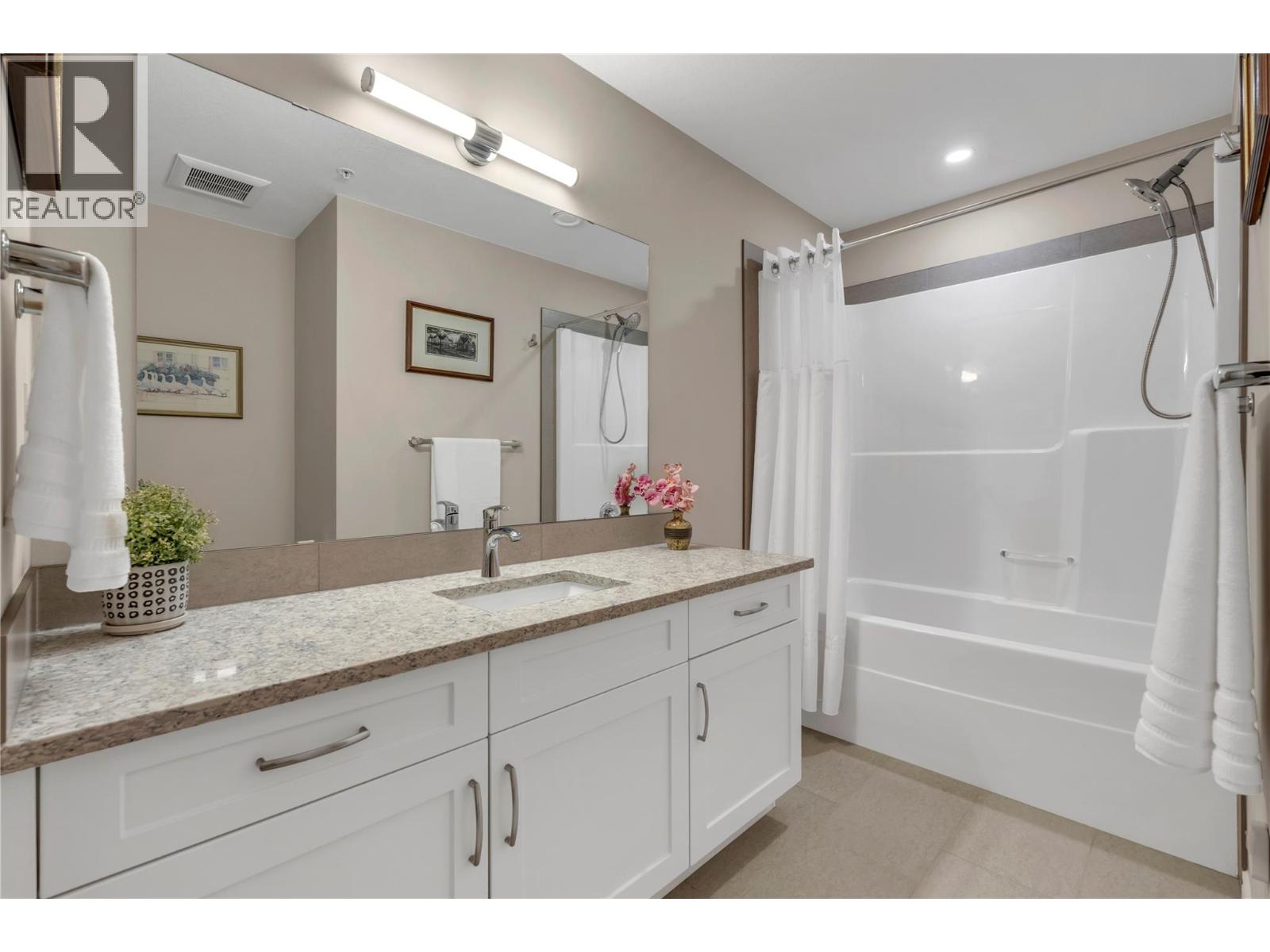 3346 Skaha Lake Road Unit# 308, Penticton, British Columbia  V2A 6G4 - Photo 14 - 10379652