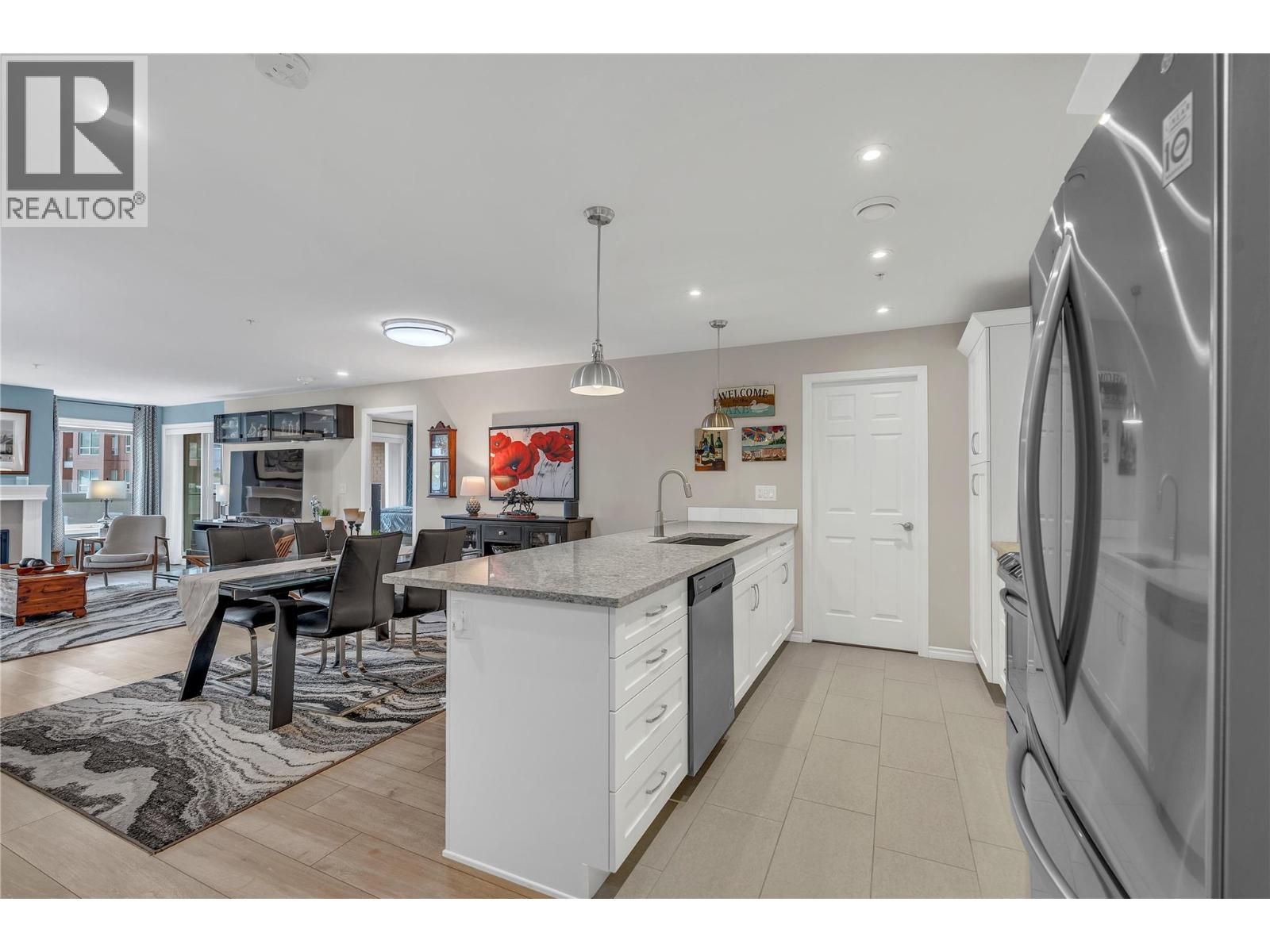 3346 Skaha Lake Road Unit# 308, Penticton, British Columbia  V2A 6G4 - Photo 3 - 10379652