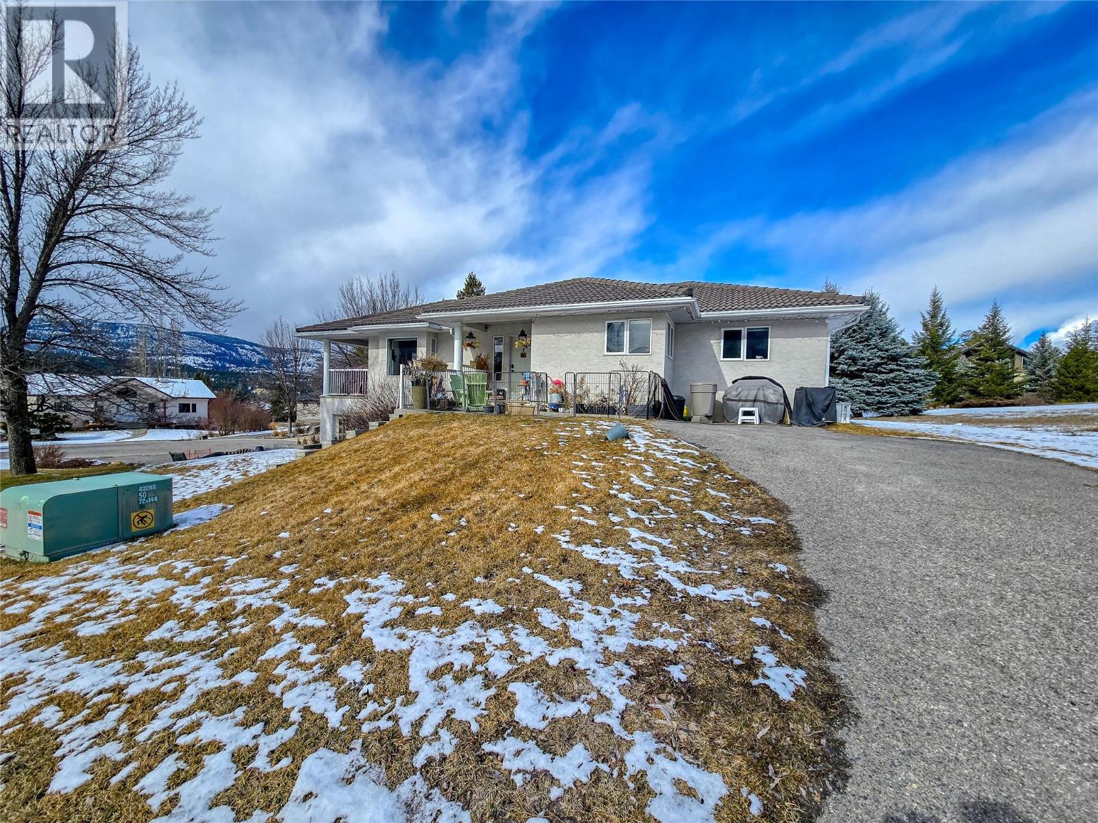 5031 Riverview Road, Fairmont Hot Springs, British Columbia  V0B 1L1 - Photo 11 - 10379394