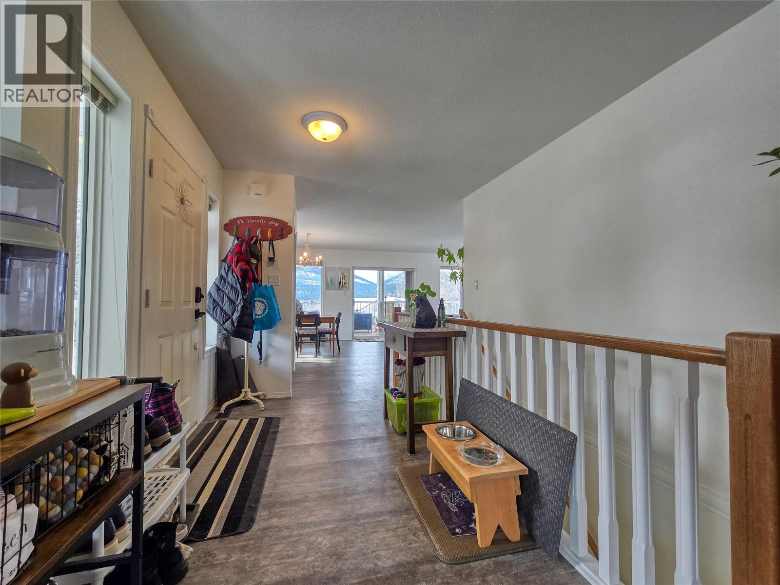 5031 Riverview Road, Fairmont Hot Springs, British Columbia  V0B 1L1 - Photo 14 - 10379394