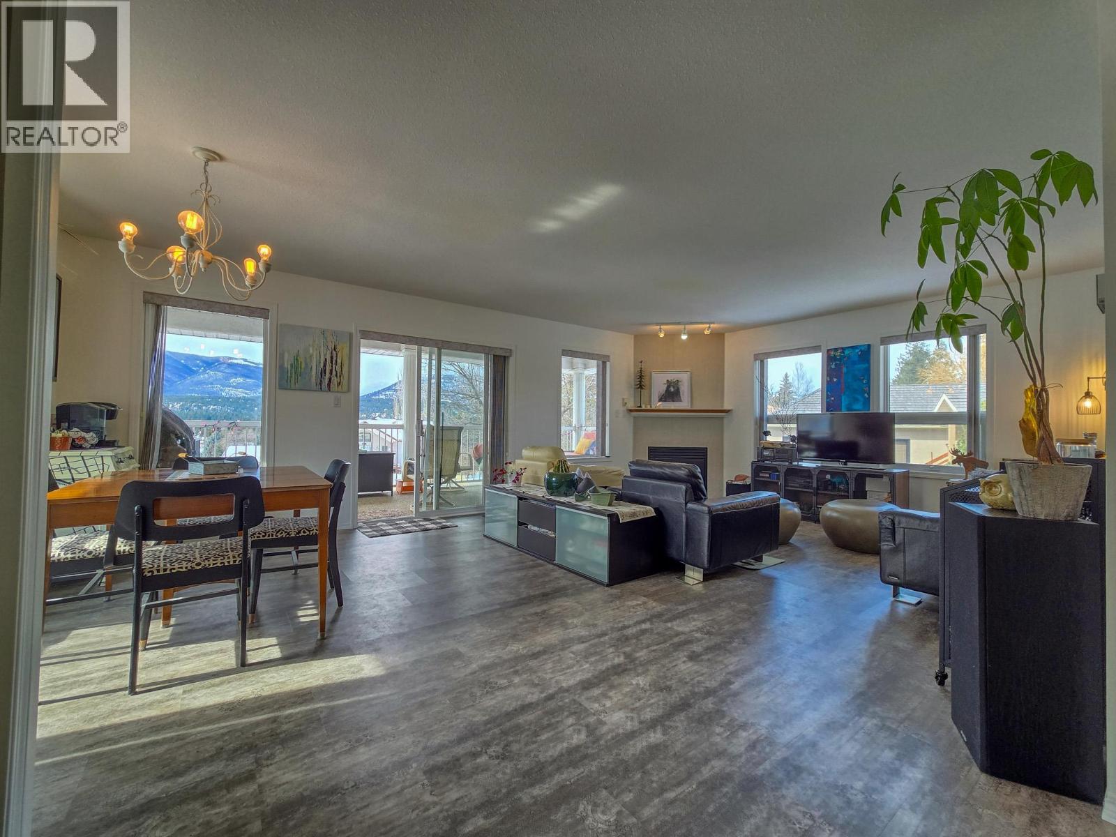 5031 Riverview Road, Fairmont Hot Springs, British Columbia  V0B 1L1 - Photo 15 - 10379394