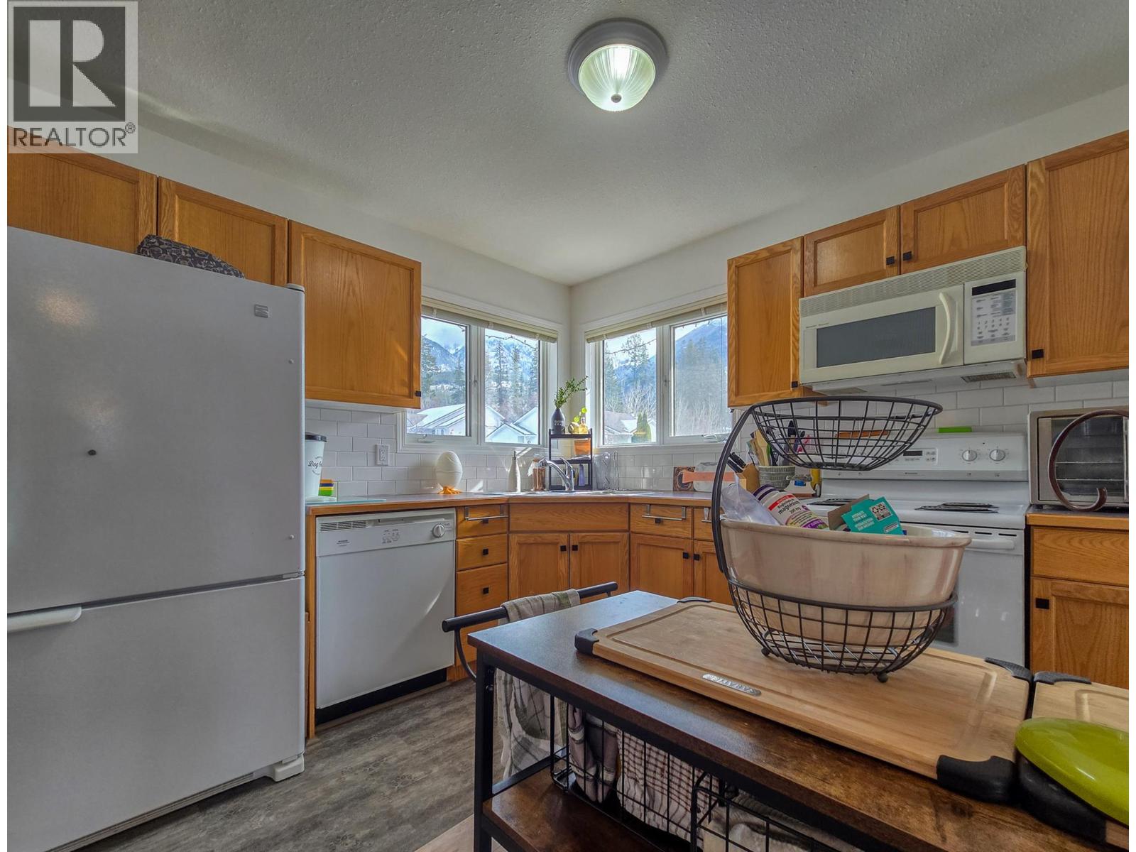 5031 Riverview Road, Fairmont Hot Springs, British Columbia  V0B 1L1 - Photo 30 - 10379394