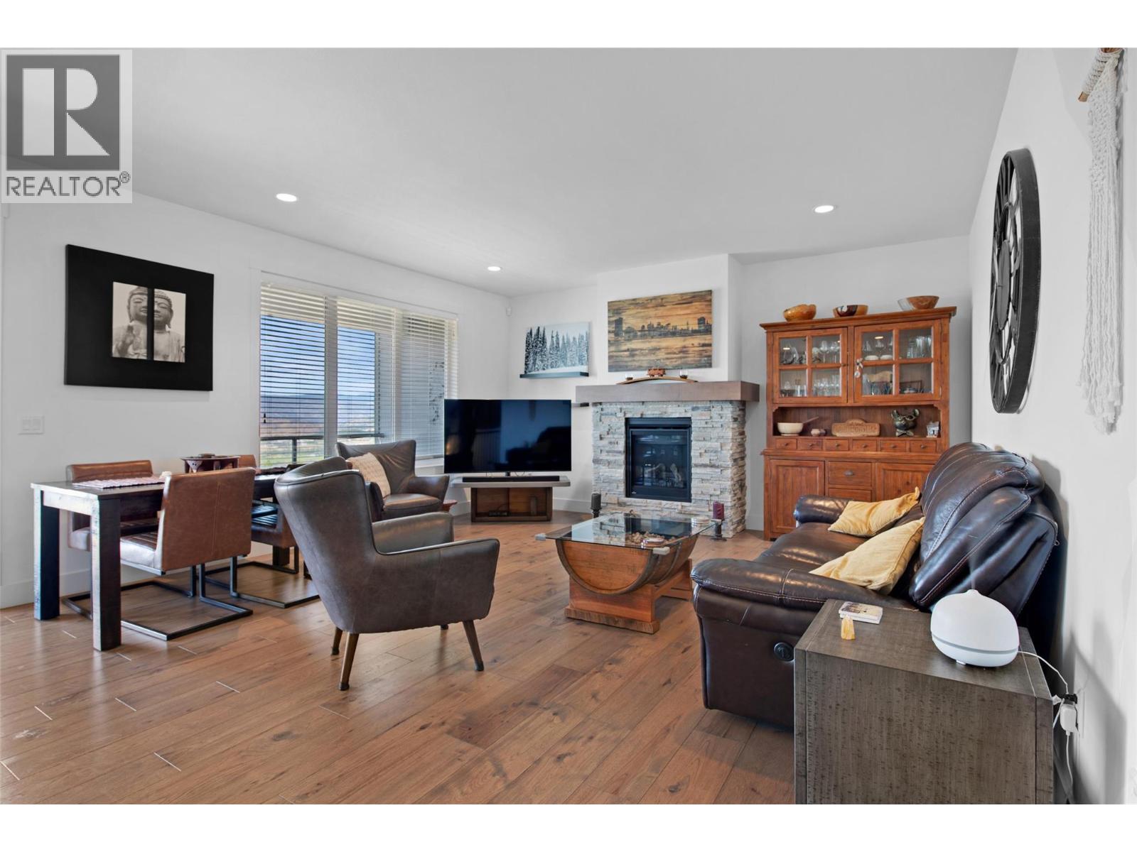 1664 Tower Ranch Drive, Kelowna, British Columbia  V1P 1T8 - Photo 8 - 10379716