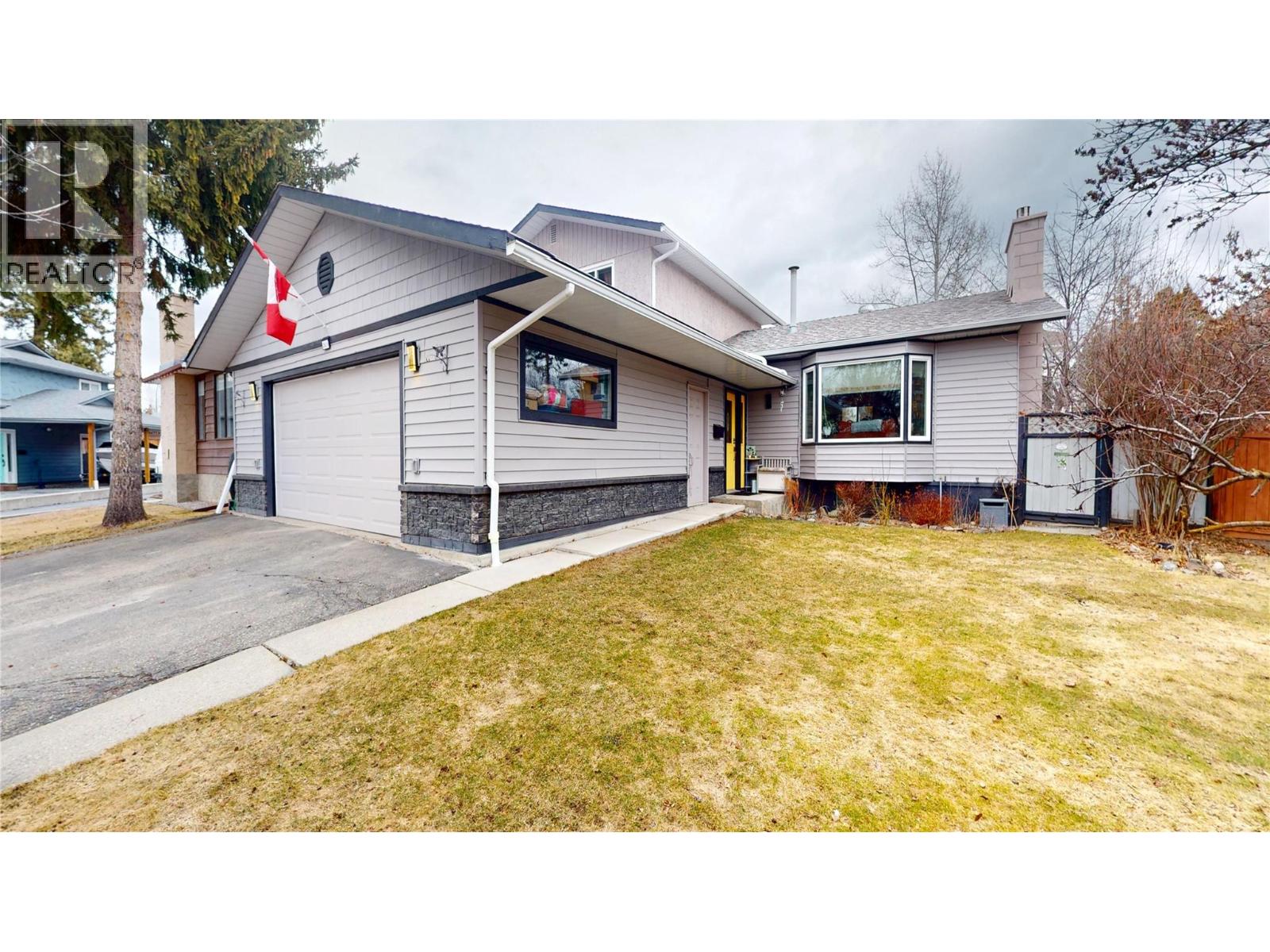 2921 2B Street S, cranbrook, British Columbia