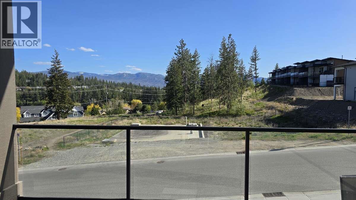 2852 Canyon Crest Drive, West Kelowna, British Columbia  V4T 3A6 - Photo 6 - 10379771