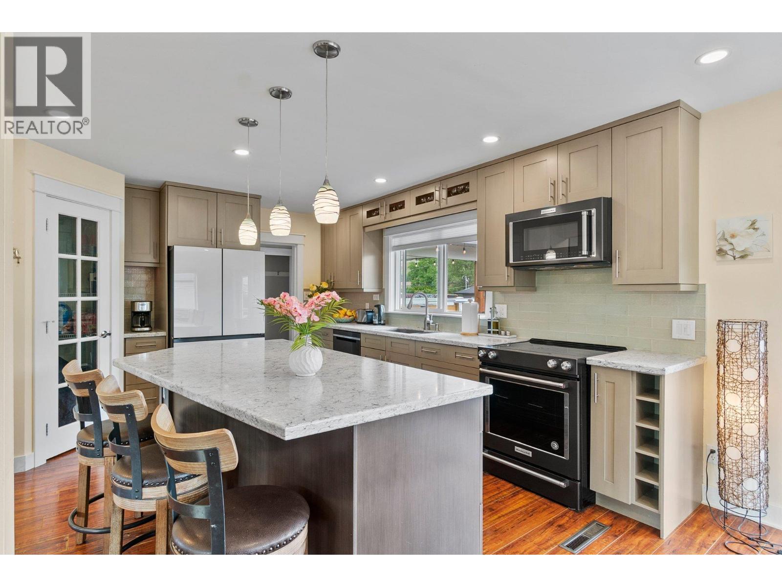 845 Richter Street, Kelowna, British Columbia  V1Y 2J9 - Photo 5 - 10379756