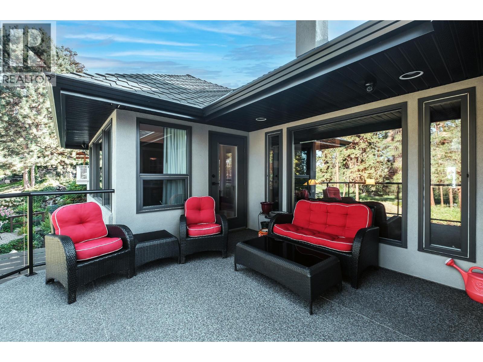 3907 Gallaghers Circle, Kelowna, British Columbia  V1W 3Z9 - Photo 16 - 10376125