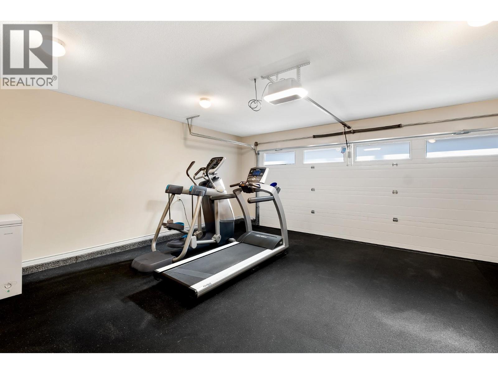 3907 Gallaghers Circle, Kelowna, British Columbia  V1W 3Z9 - Photo 29 - 10376125