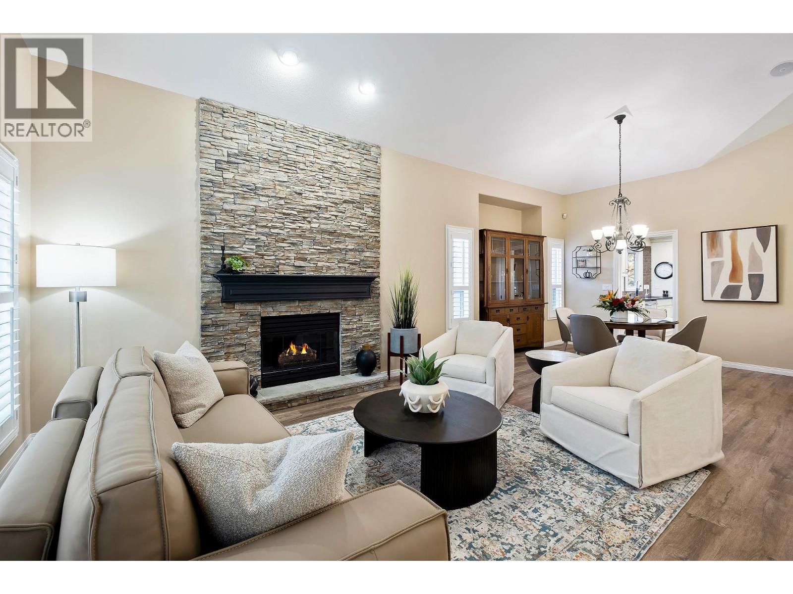 3907 Gallaghers Circle, Kelowna, British Columbia  V1W 3Z9 - Photo 6 - 10376125