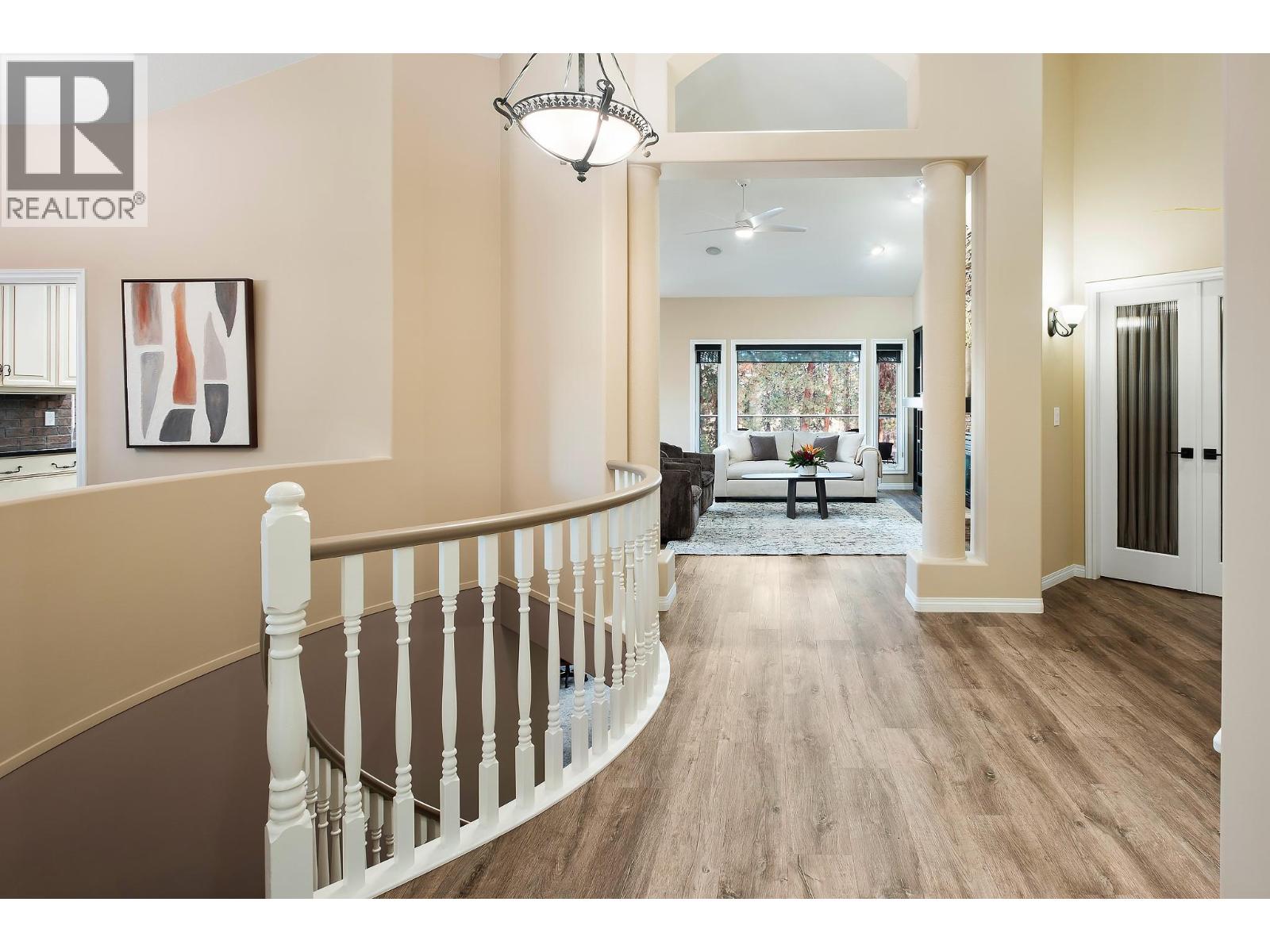 3907 Gallaghers Circle, Kelowna, British Columbia  V1W 3Z9 - Photo 9 - 10376125