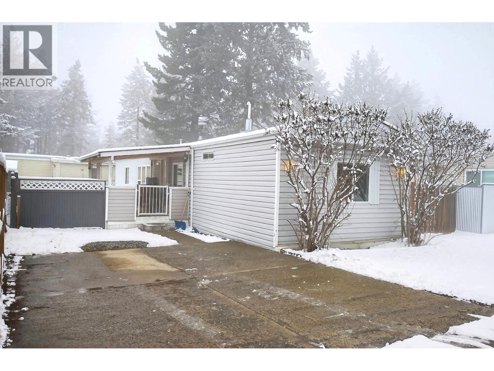 1555 HOWE Road Unit# 8, kamloops, British Columbia