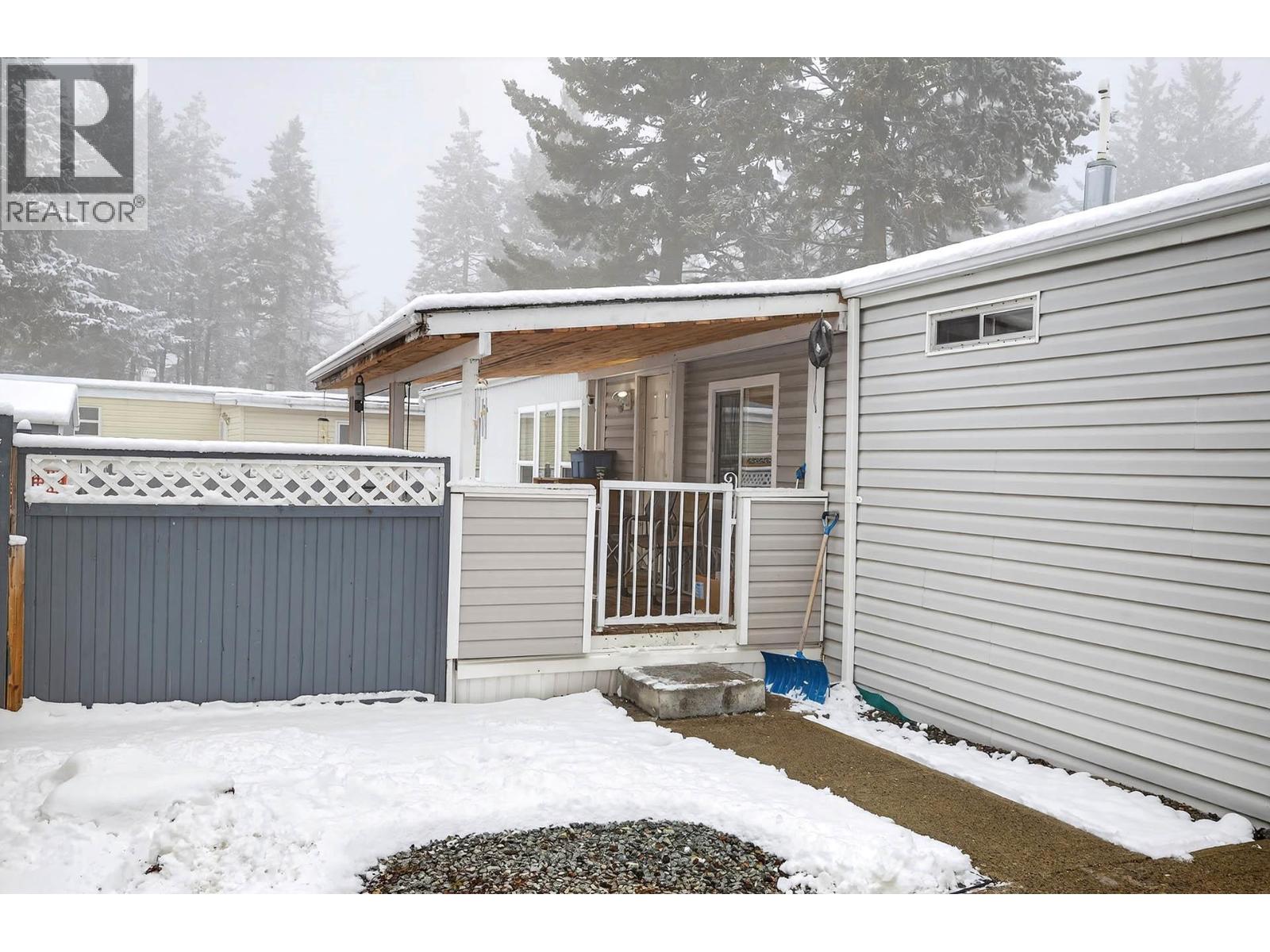 1555 Howe Road Unit# 8, Kamloops, British Columbia  V1S 1N1 - Photo 2 - 10379611