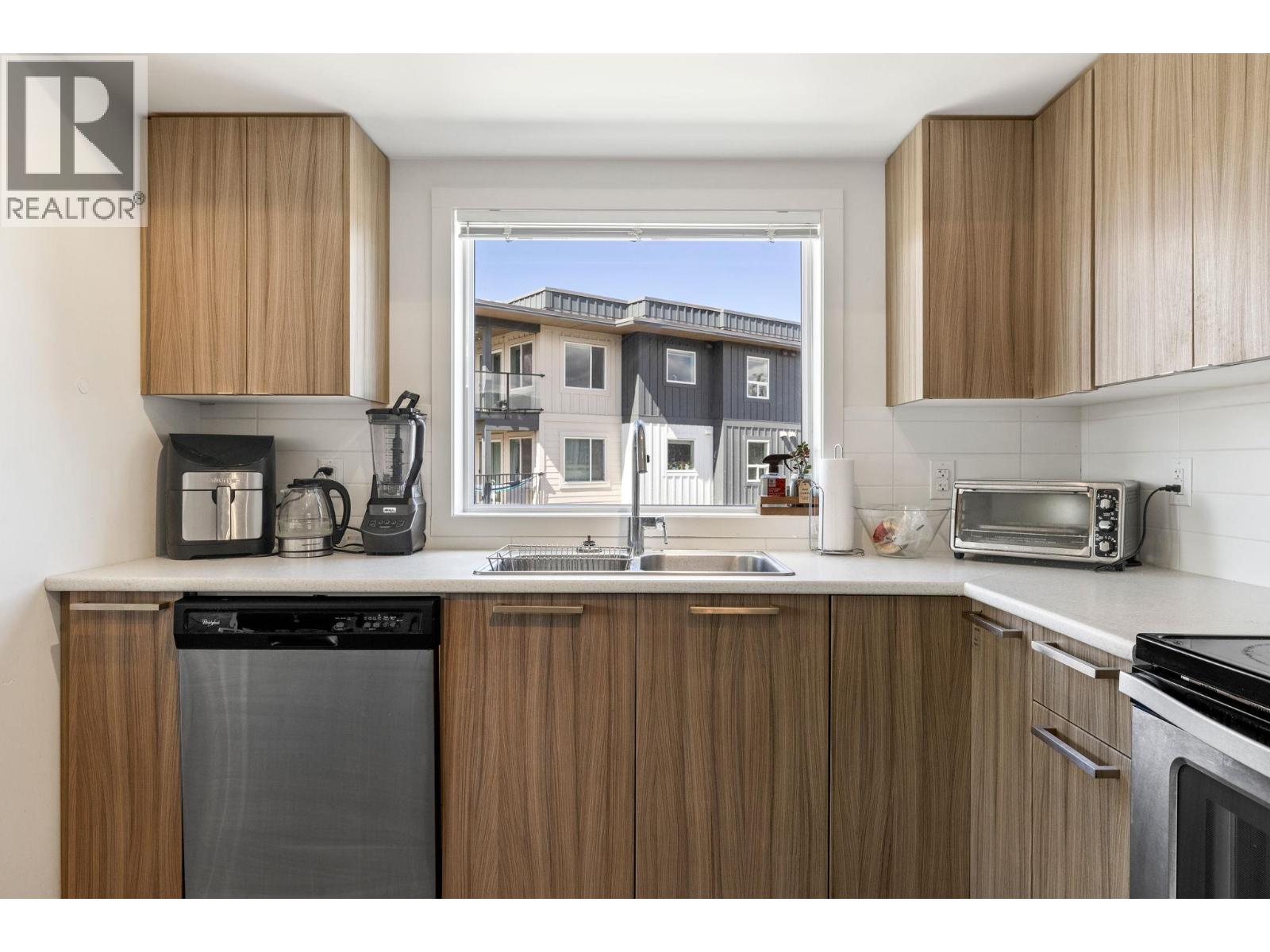 883 Academy Way Unit# 312, Kelowna, British Columbia  V5K 3K4 - Photo 14 - 10379170