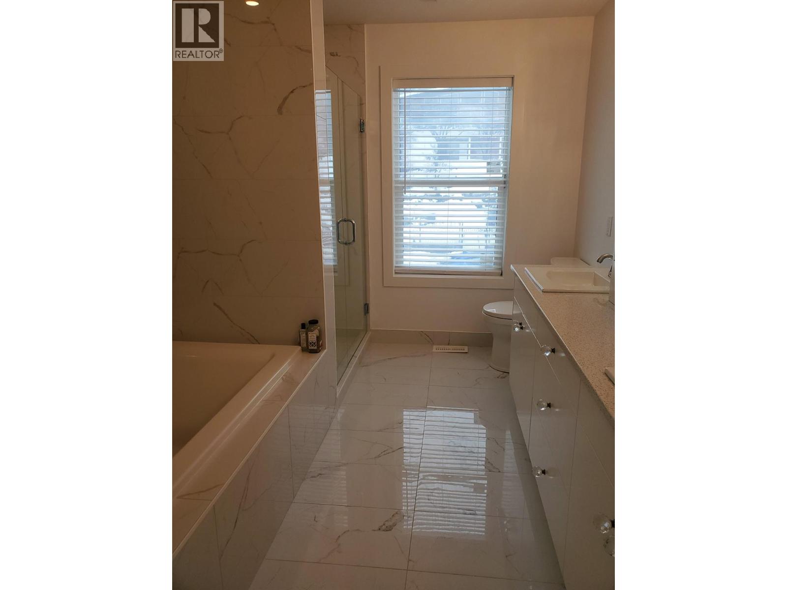 571 Mountain Drive, Vernon, British Columbia  V1H 2B7 - Photo 28 - 10378143