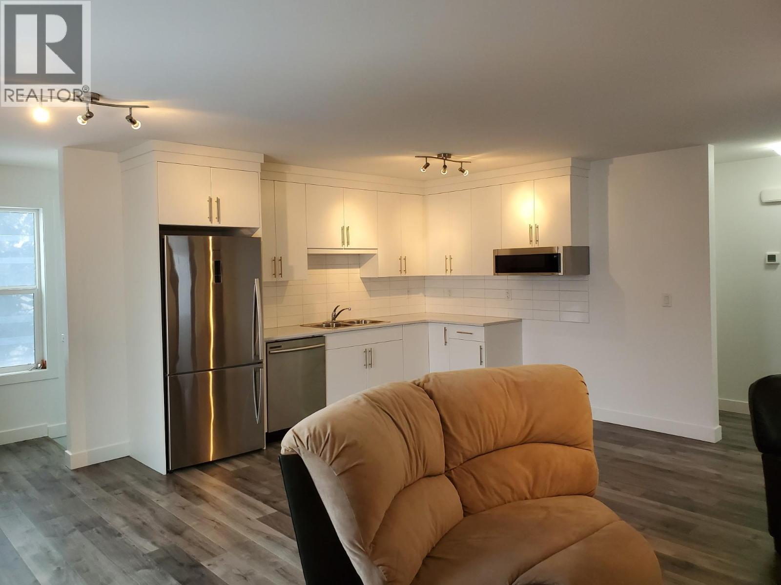 571 Mountain Drive, Vernon, British Columbia  V1H 2B7 - Photo 33 - 10378143