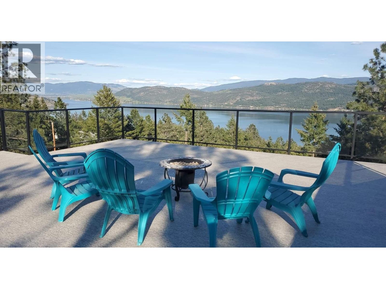 571 Mountain Drive, Vernon, British Columbia  V1H 2B7 - Photo 5 - 10378143