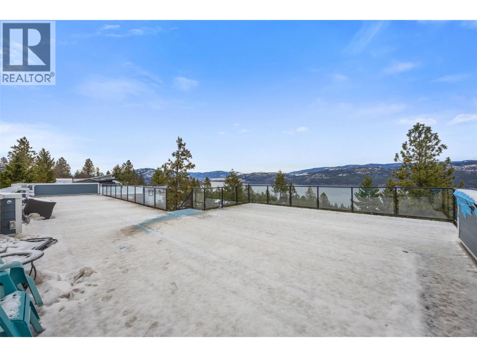 571 Mountain Drive, Vernon, British Columbia  V1H 2B7 - Photo 6 - 10378143