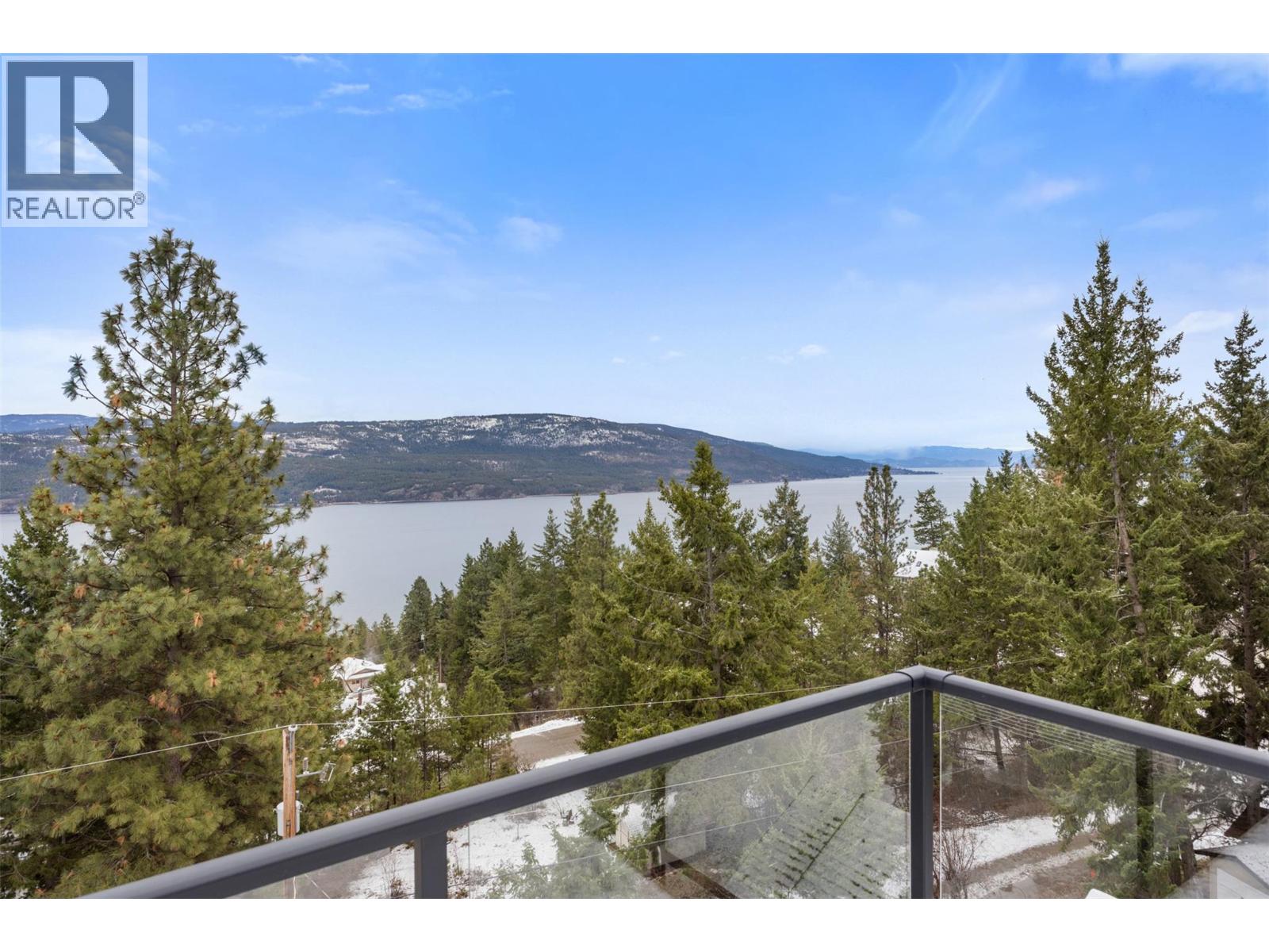 571 Mountain Drive, Vernon, British Columbia  V1H 2B7 - Photo 7 - 10378143