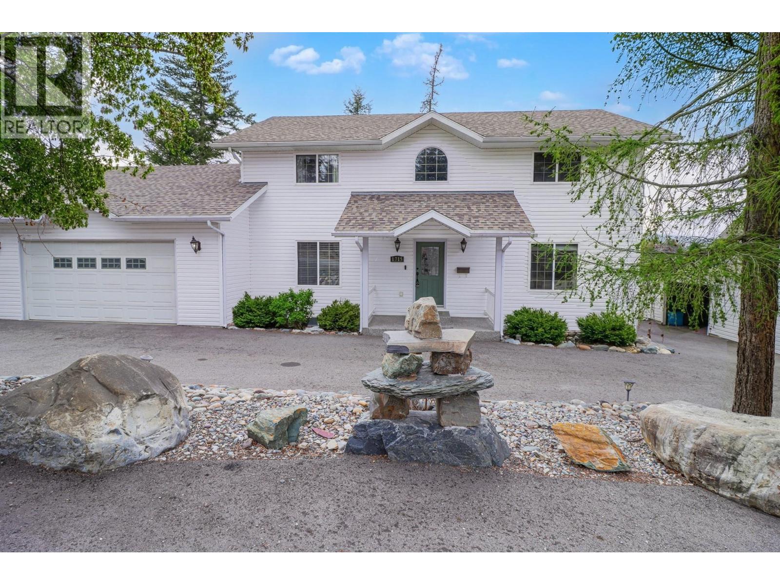 1715 15th Avenue S, Cranbrook, British Columbia  V1C 4N5 - Photo 3 - 10379591