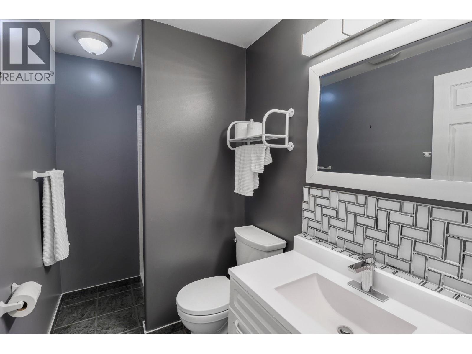 1715 15th Avenue S, Cranbrook, British Columbia  V1C 4N5 - Photo 40 - 10379591