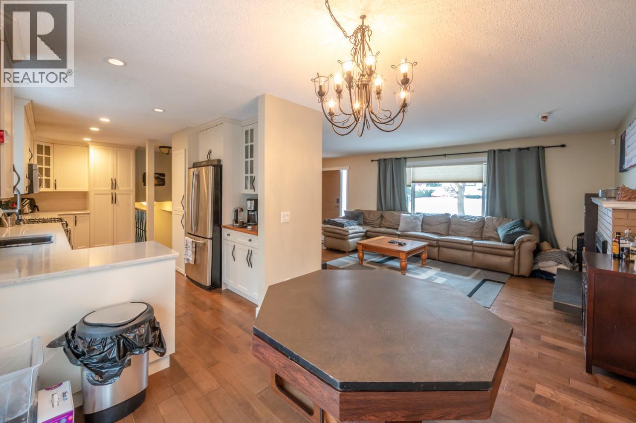 668 Tozer Avenue, Kelowna, British Columbia  V1W 2A5 - Photo 7 - 10379779
