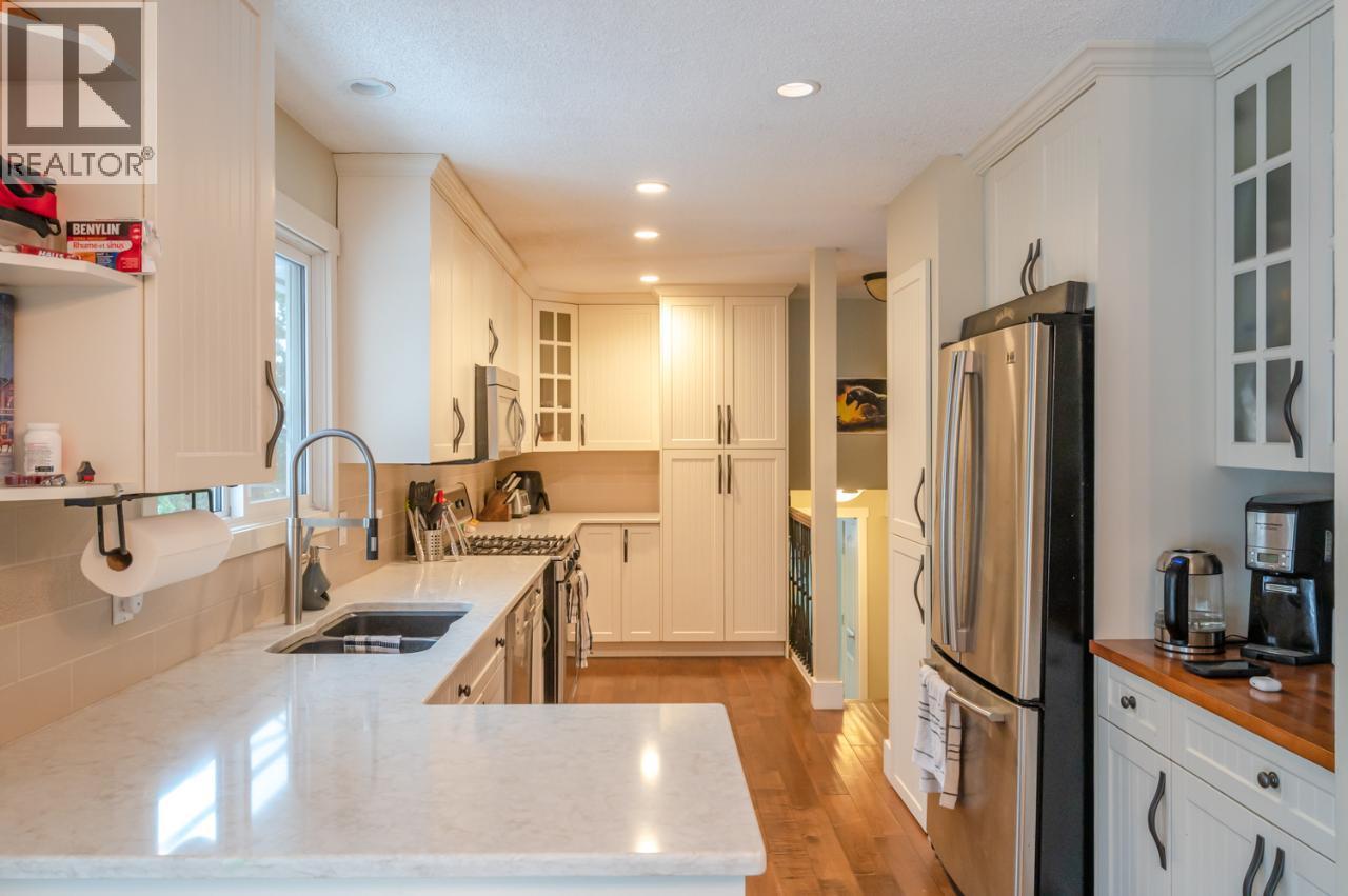668 Tozer Avenue, Kelowna, British Columbia  V1W 2A5 - Photo 8 - 10379779