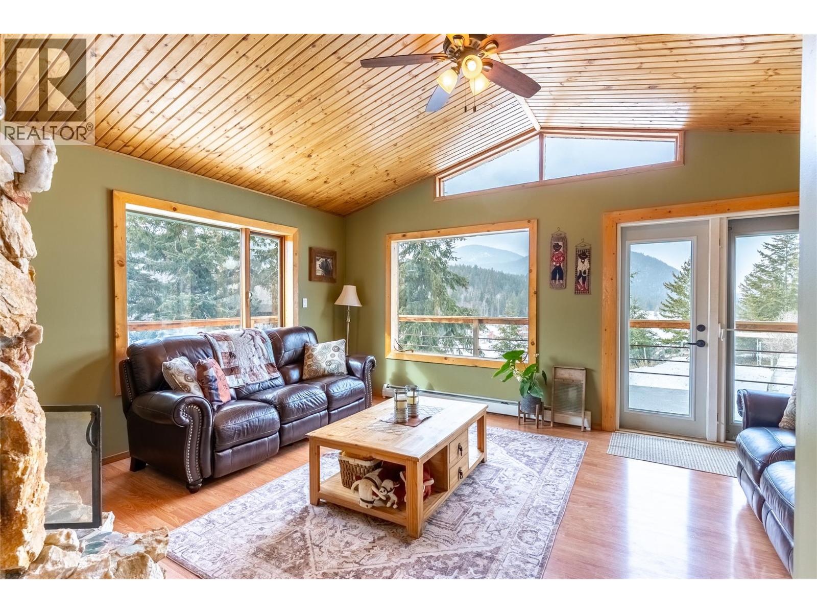 2865 Hale-Vinnie Road, Kamloops, British Columbia  V0E 3E0 - Photo 13 - 10377704