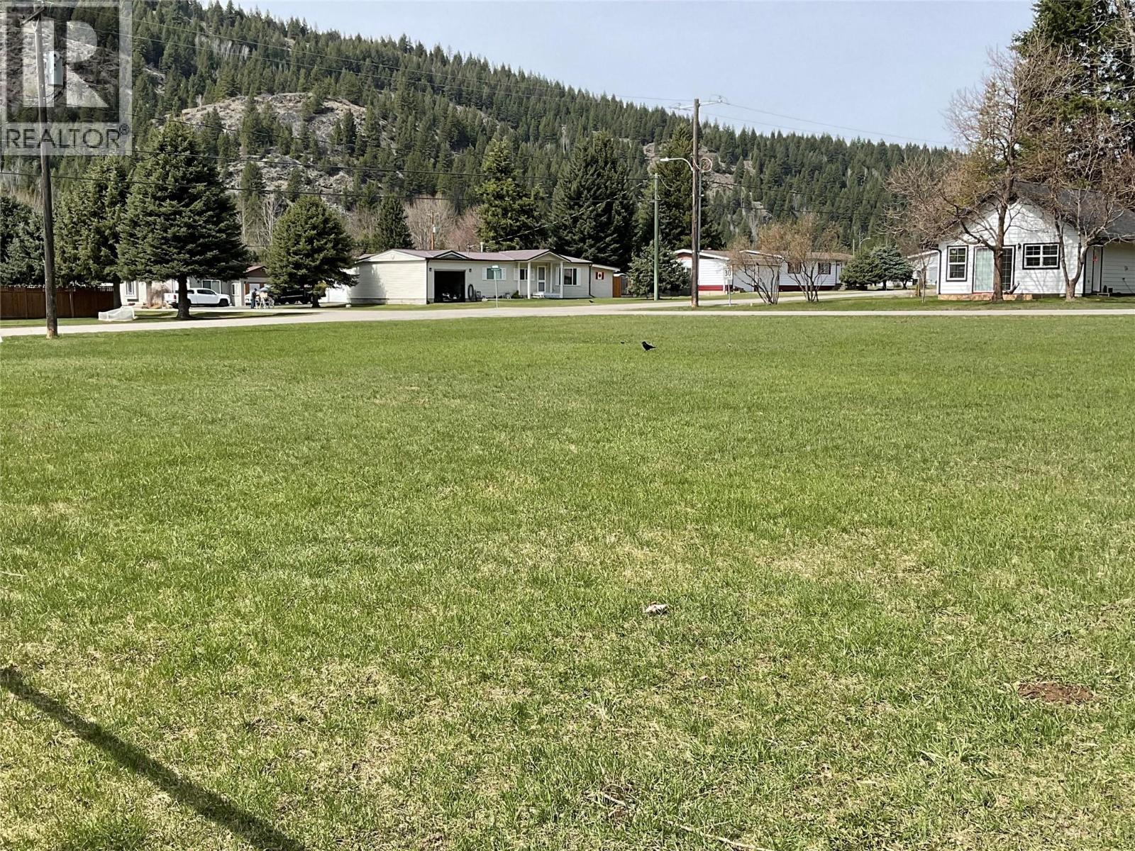 646 Kimberley Avenue N, Greenwood, British Columbia  V0H 1J0 - Photo 4 - 10379709