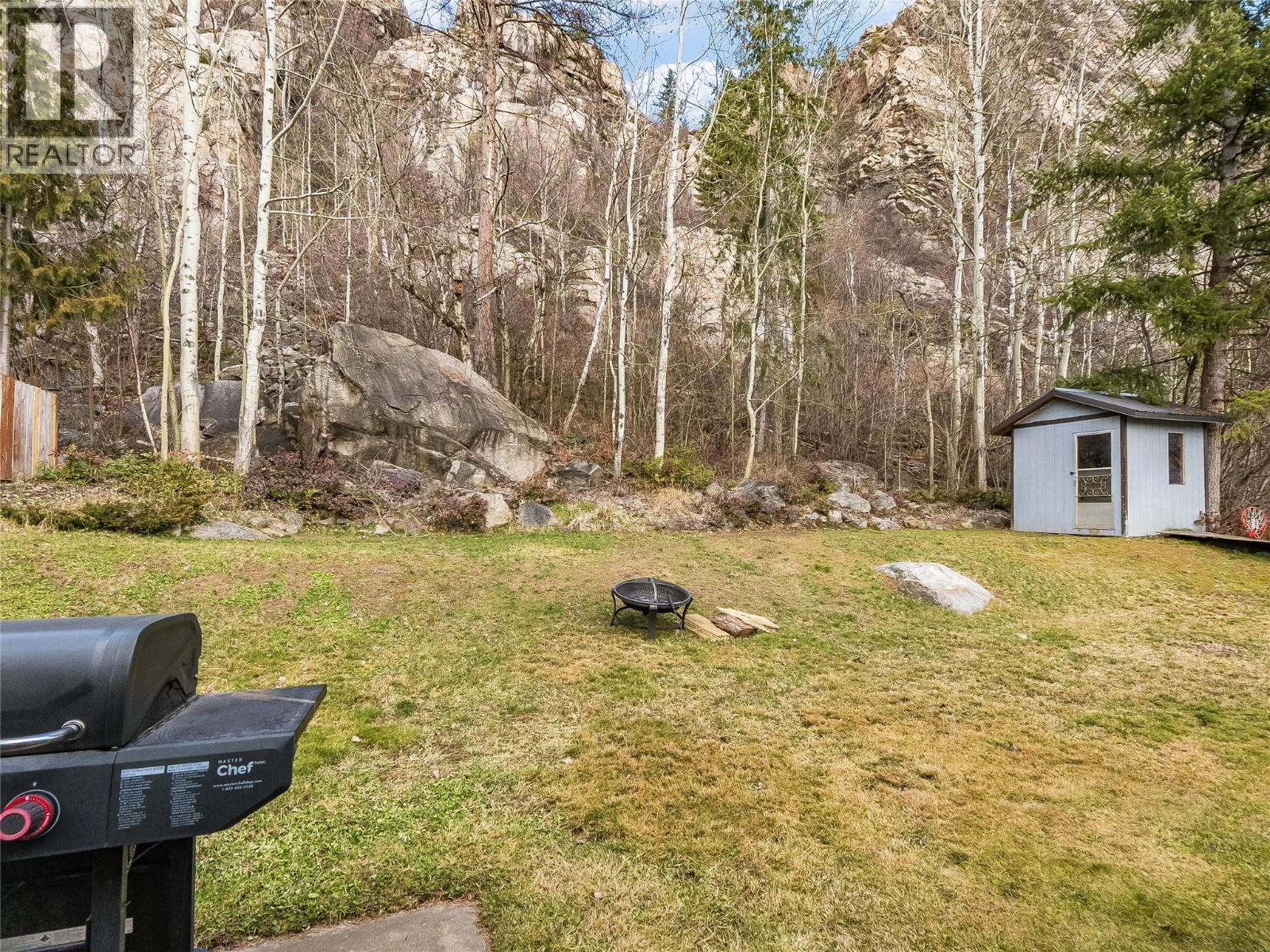 1479 37th Street, Castlegar, British Columbia  V1N 4J5 - Photo 55 - 10378028