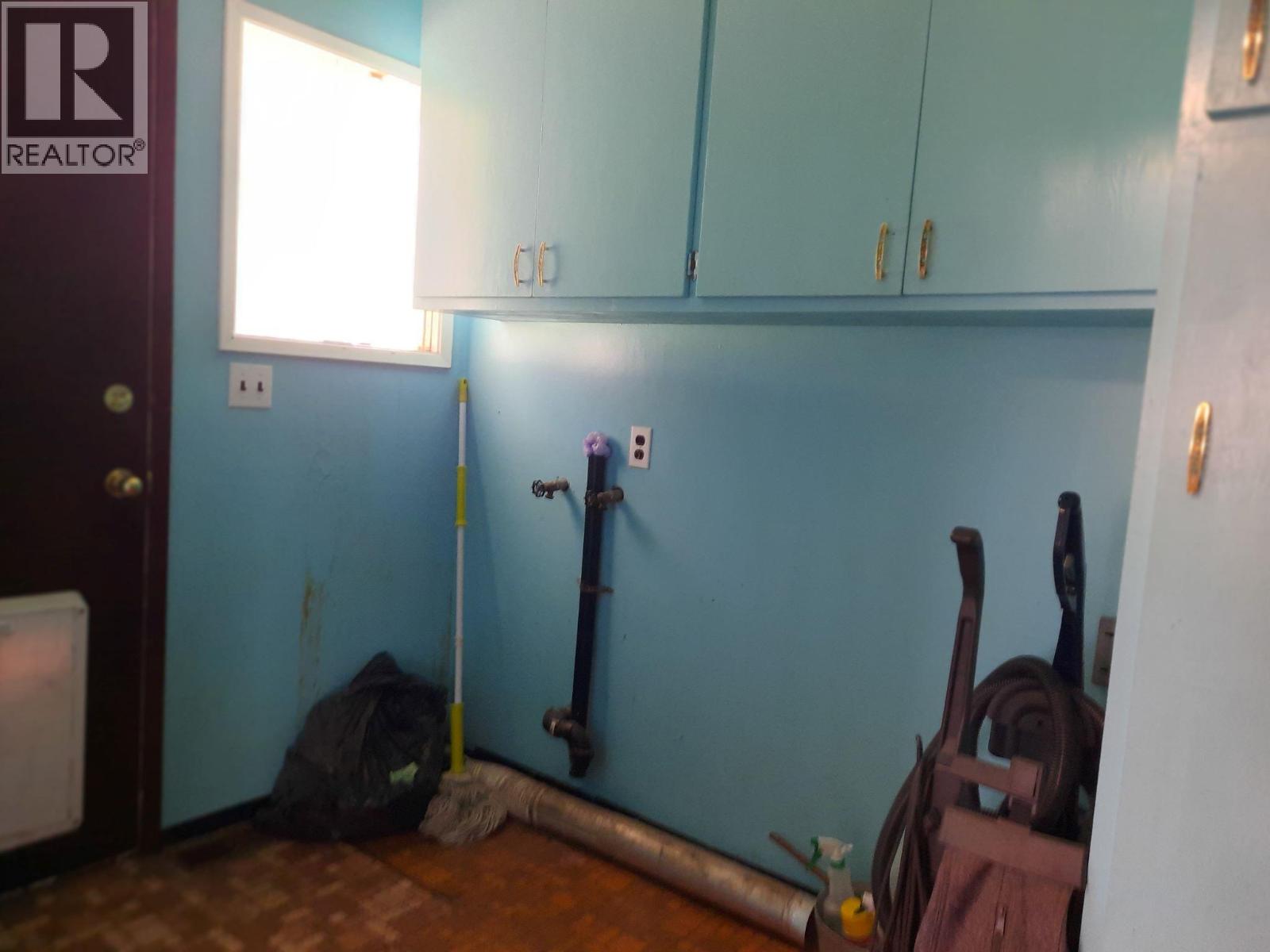 6045 Tower Road, Grand Forks, British Columbia  V0H 1H5 - Photo 11 - 10379780