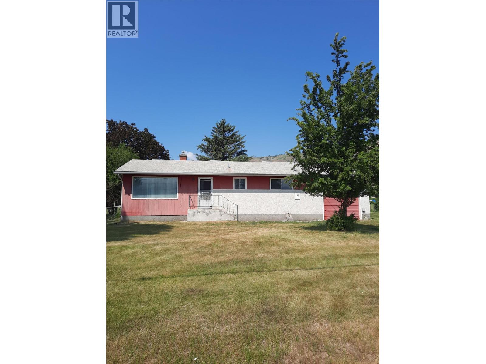 6045 Tower Road, Grand Forks, British Columbia  V0H 1H5 - Photo 2 - 10379780