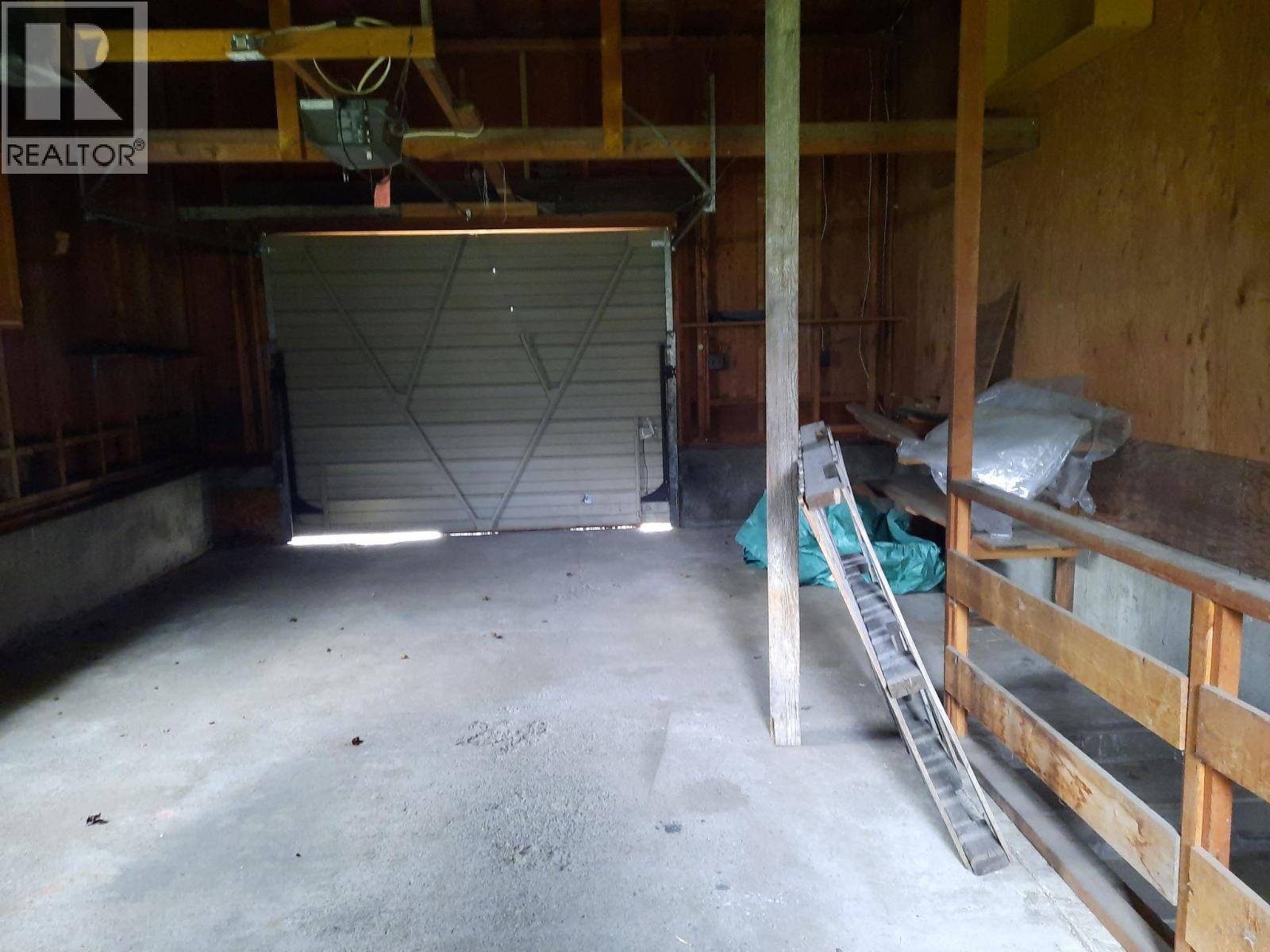6045 Tower Road, Grand Forks, British Columbia  V0H 1H5 - Photo 29 - 10379780
