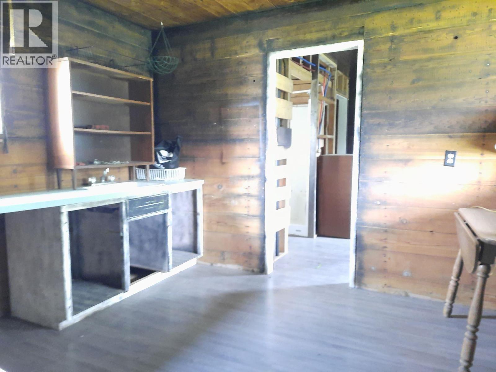 6045 Tower Road, Grand Forks, British Columbia  V0H 1H5 - Photo 33 - 10379780