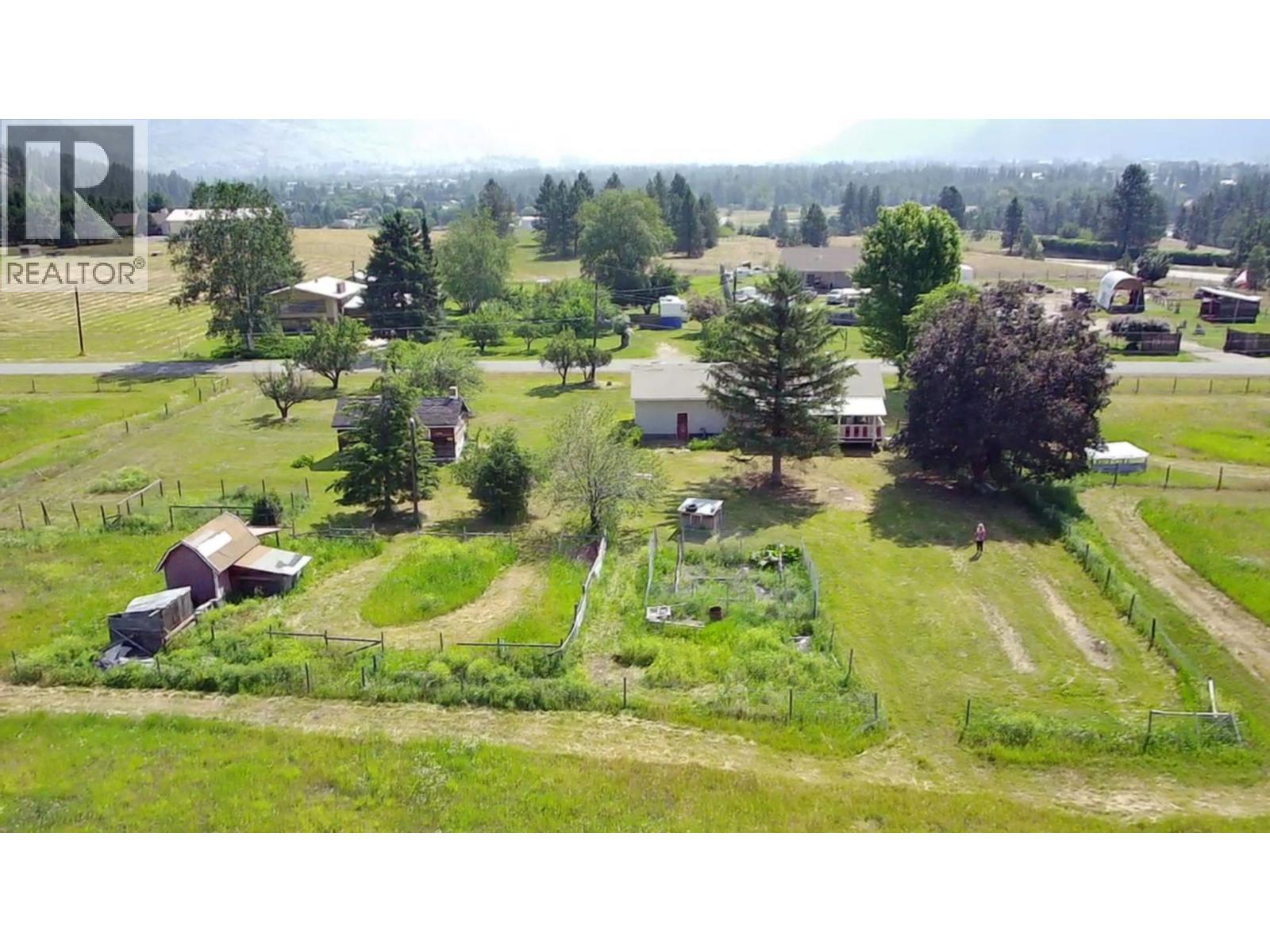 6045 Tower Road, Grand Forks, British Columbia  V0H 1H5 - Photo 62 - 10379780