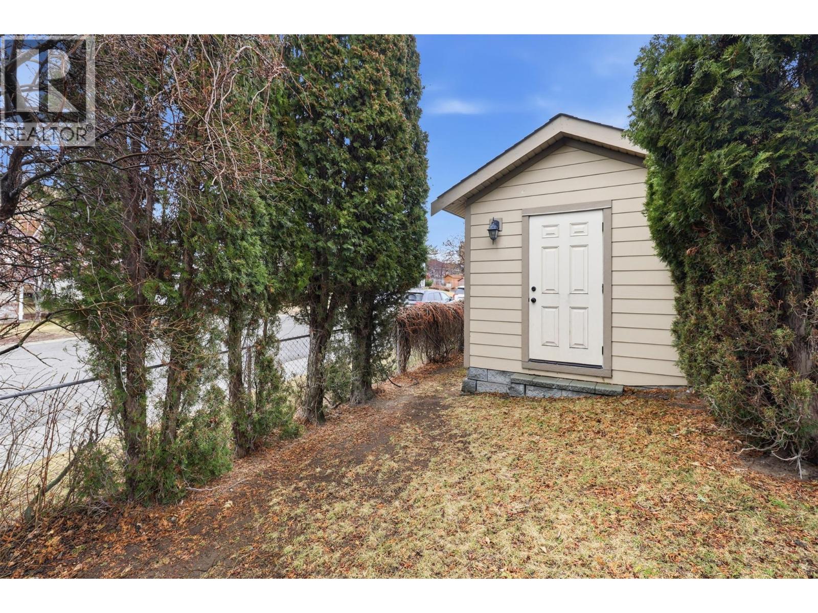 1948 Sheffield Way, Kamloops, British Columbia  V2E 2M2 - Photo 44 - 10379811