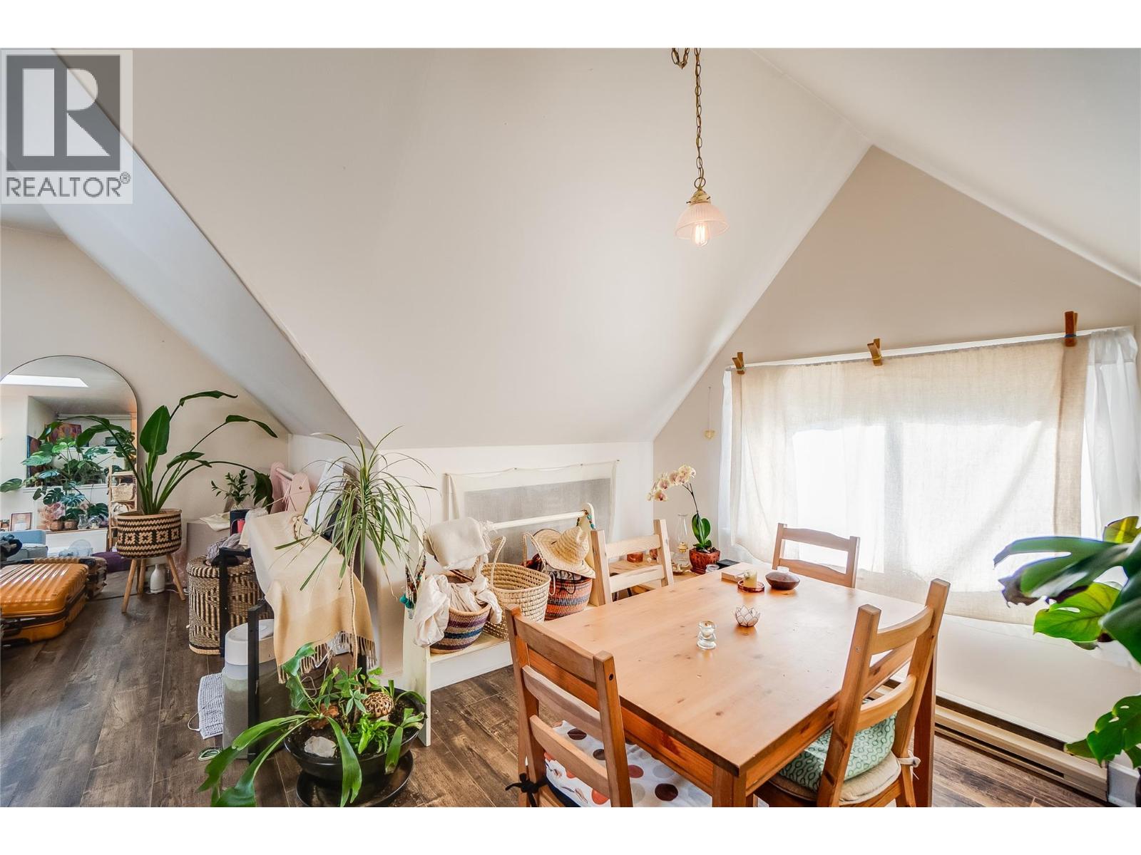 414 Falls Street, Nelson, British Columbia  V1L 1H9 - Photo 12 - 10379796