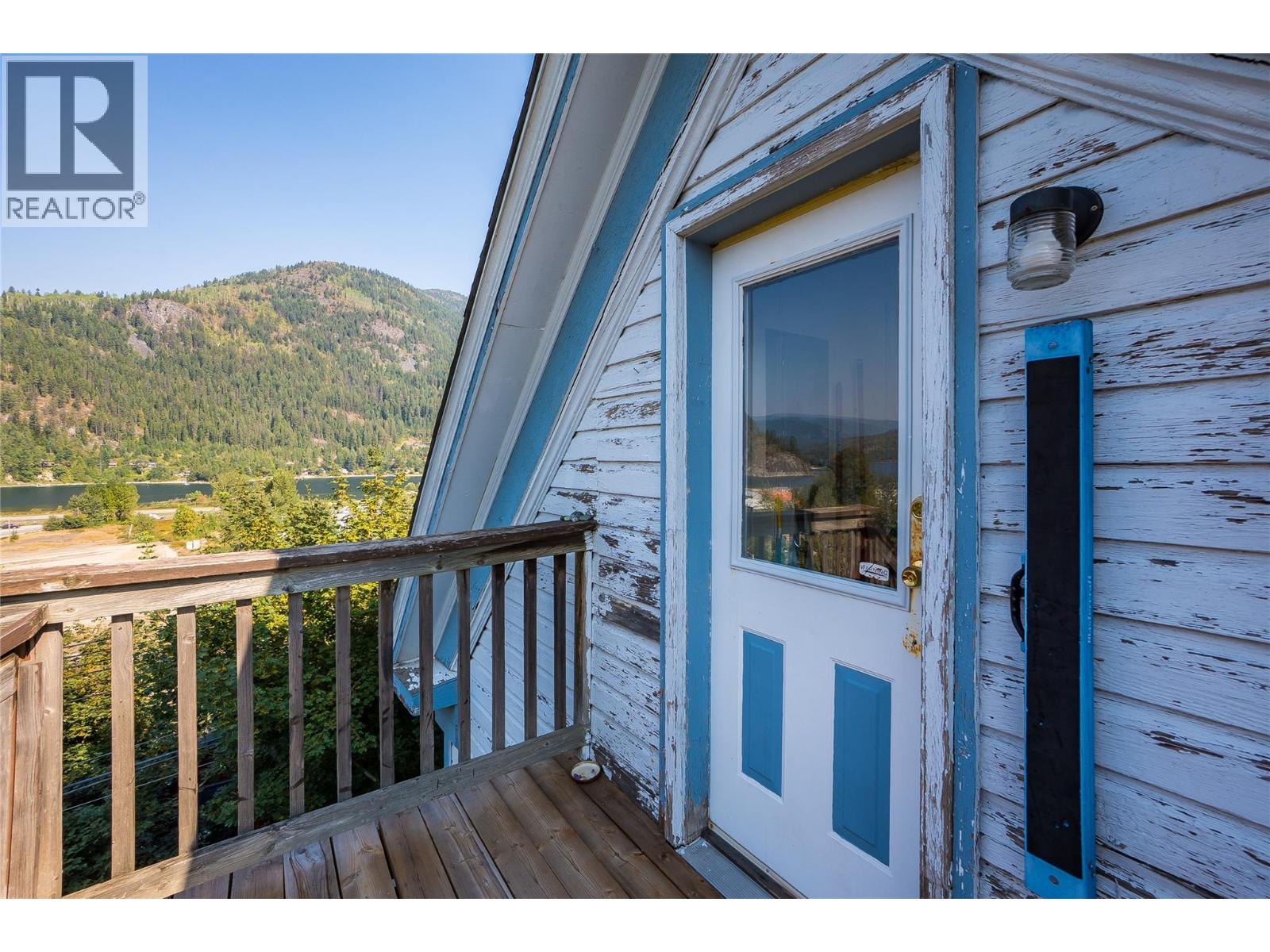 414 Falls Street, Nelson, British Columbia  V1L 1H9 - Photo 5 - 10379796