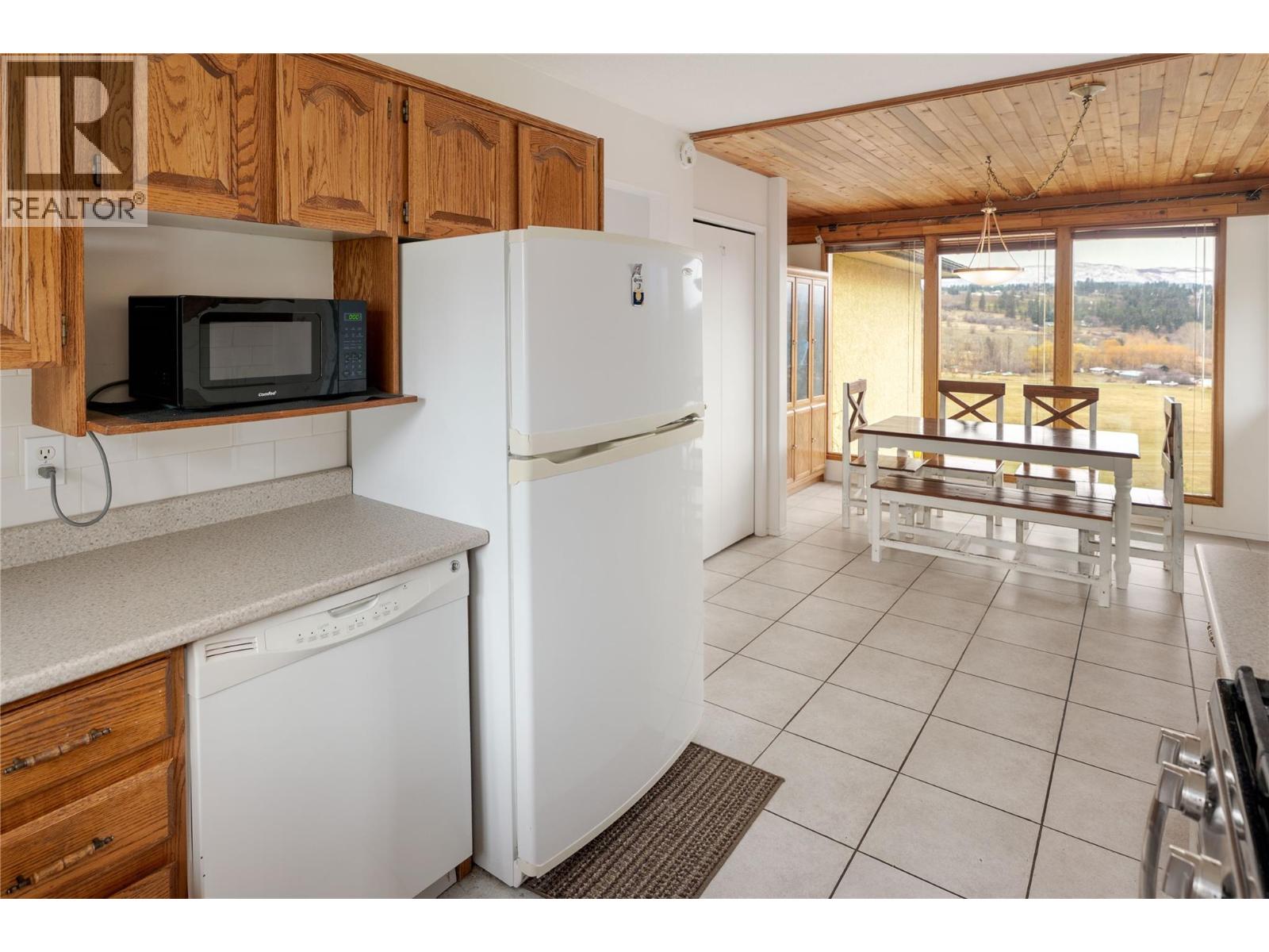 10544 Bonnie Drive, Lake Country, British Columbia  V4V 1W1 - Photo 11 - 10379659
