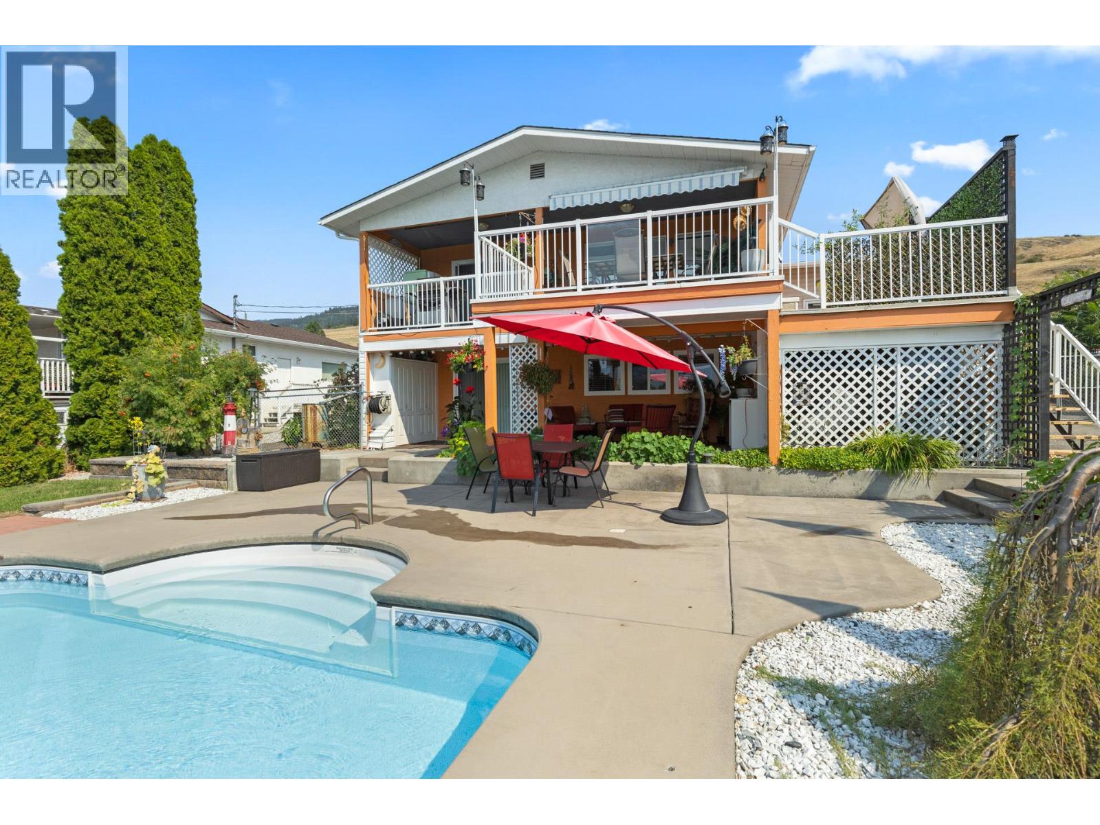 10678 Cheryl Road, Lake Country, British Columbia  V4V 1W3 - Photo 3 - 10377661