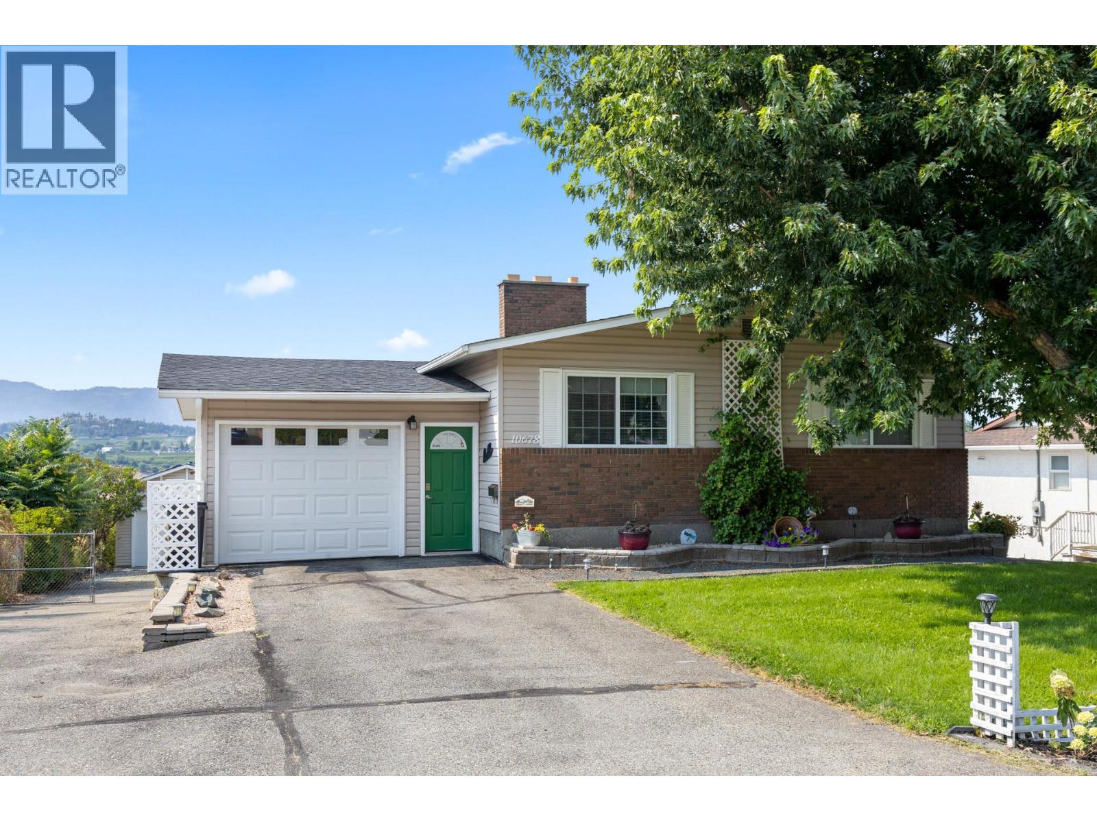 10678 Cheryl Road, Lake Country, British Columbia  V4V 1W3 - Photo 4 - 10377661