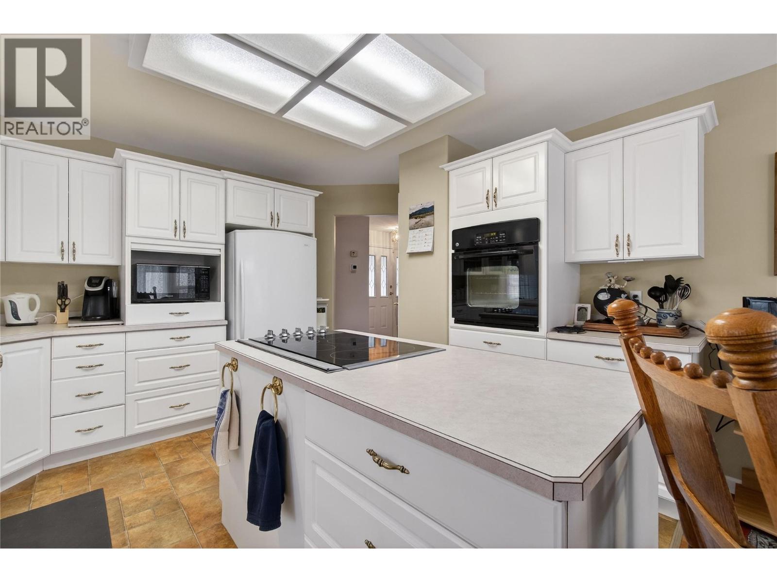 4640 13 Street Ne, Salmon Arm, British Columbia  V1E 1E3 - Photo 24 - 10379537
