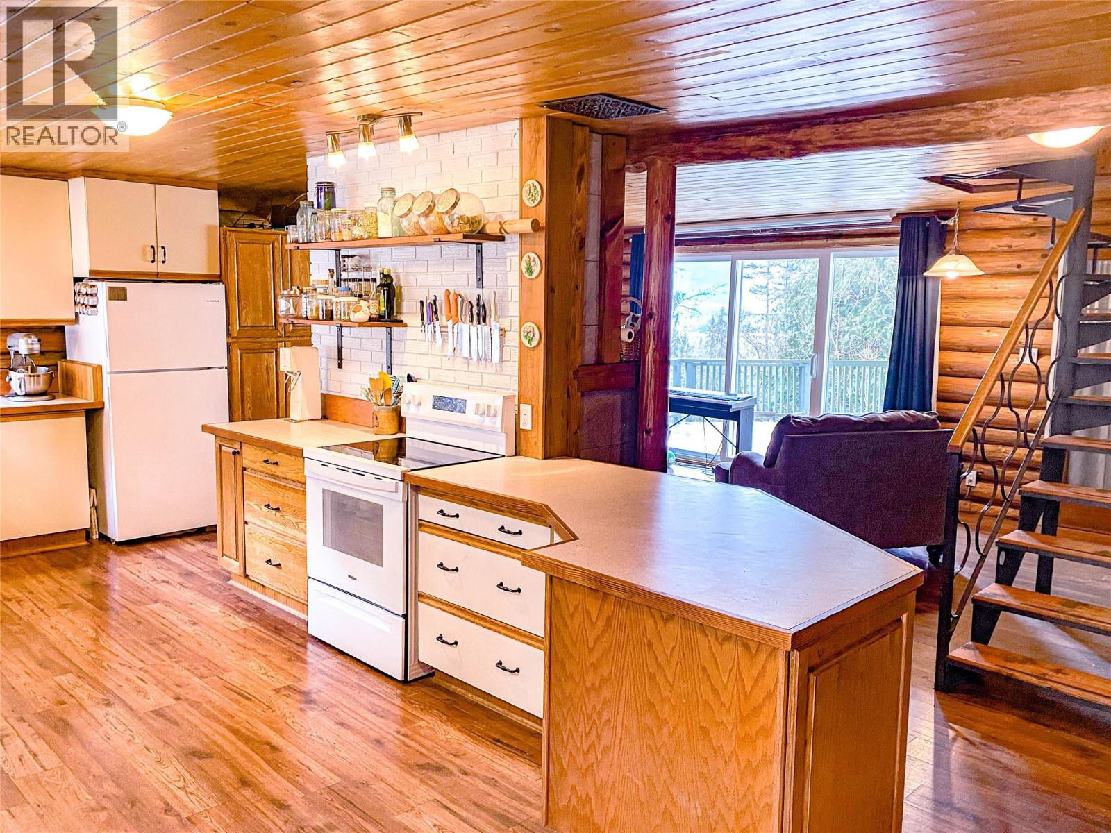 375 Alexander Road, Nakusp, British Columbia  V0G 1R1 - Photo 6 - 10379477