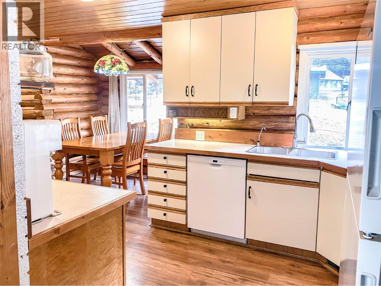 375 Alexander Road, Nakusp, British Columbia  V0G 1R1 - Photo 7 - 10379477