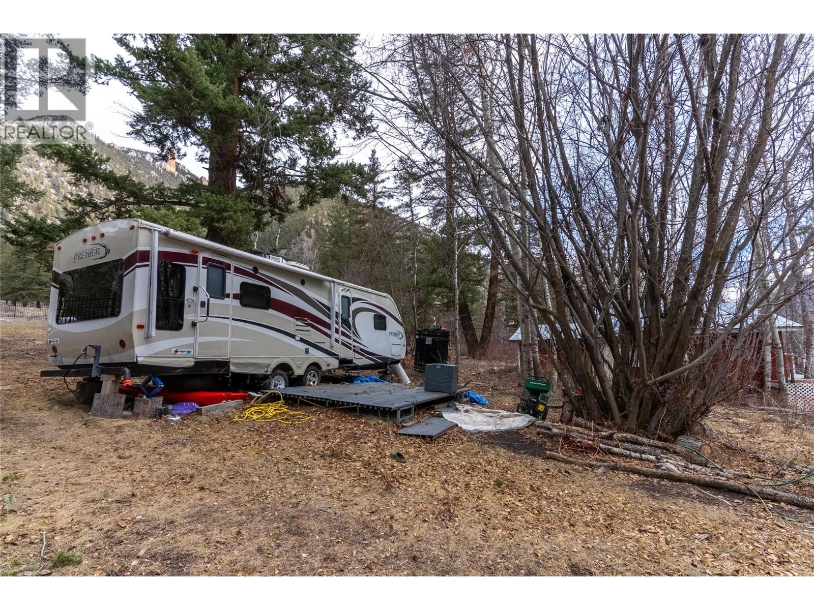 240 Smith Road, Lillooet, British Columbia  V0K 2H0 - Photo 51 - 10379612
