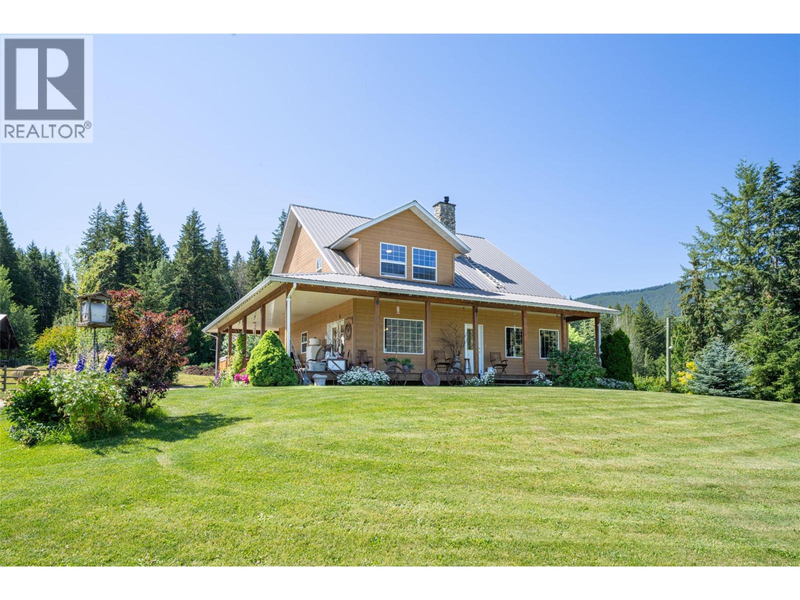 2990 50 Street Nw, Salmon Arm, British Columbia  V1E 4M2 - Photo 3 - 10379528