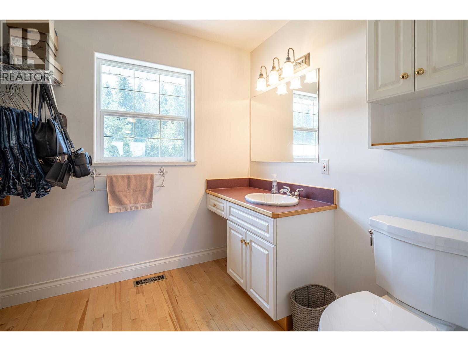 2990 50 Street Nw, Salmon Arm, British Columbia  V1E 4M2 - Photo 33 - 10379528