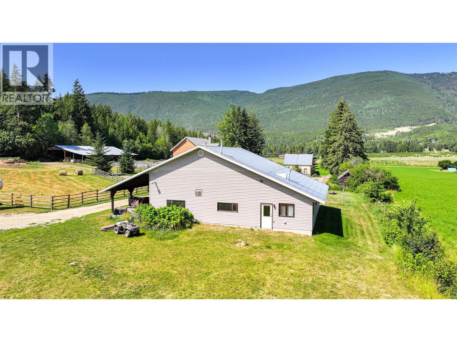 2990 50 Street Nw, Salmon Arm, British Columbia  V1E 4M2 - Photo 52 - 10379528