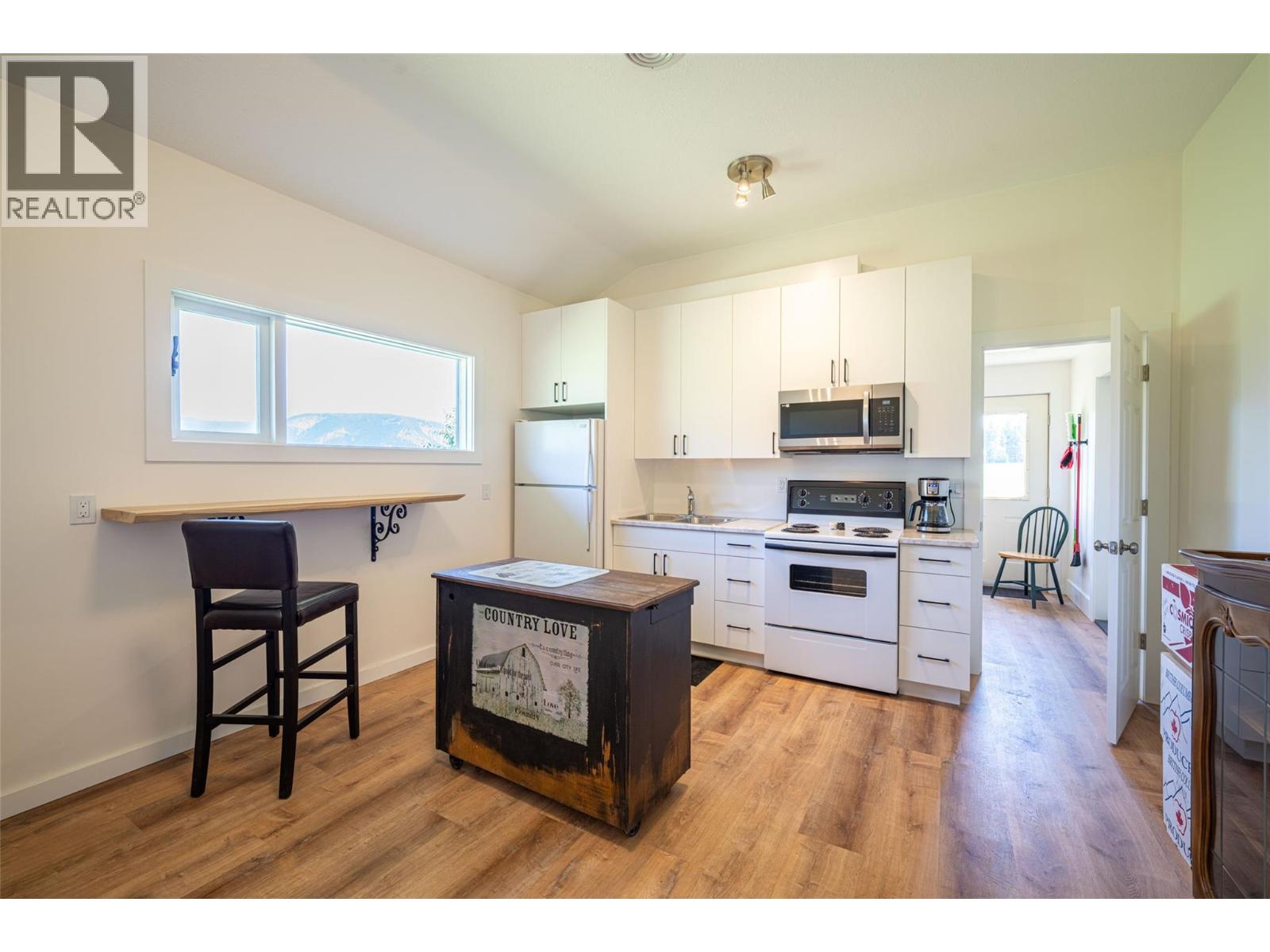 2990 50 Street Nw, Salmon Arm, British Columbia  V1E 4M2 - Photo 53 - 10379528