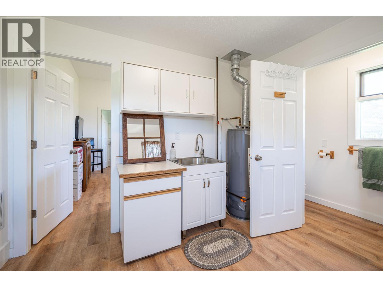 2990 50 Street Nw, Salmon Arm, British Columbia  V1E 4M2 - Photo 56 - 10379528